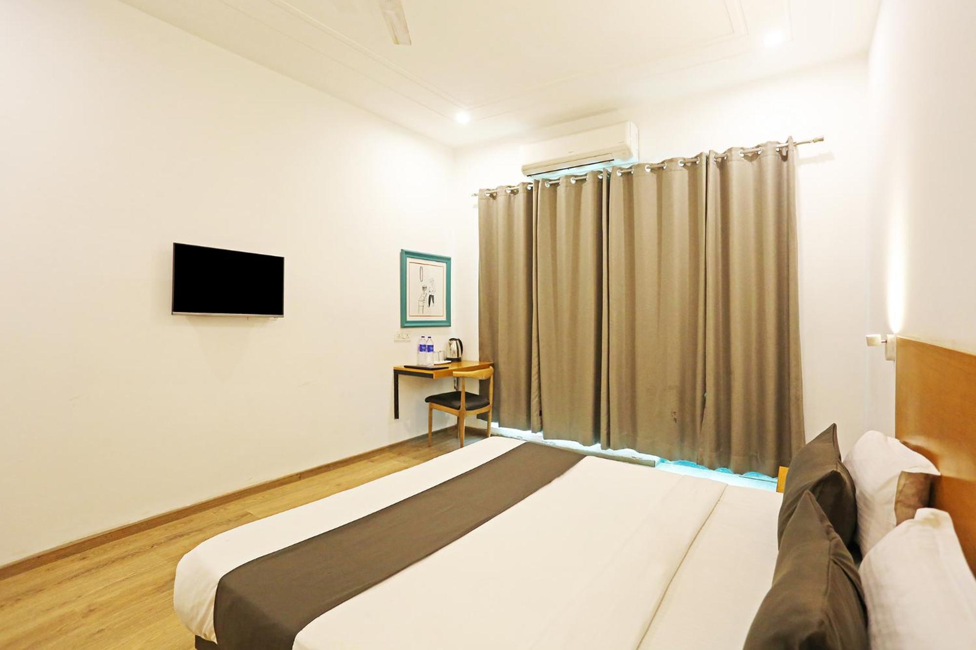 FabHotel The Runner