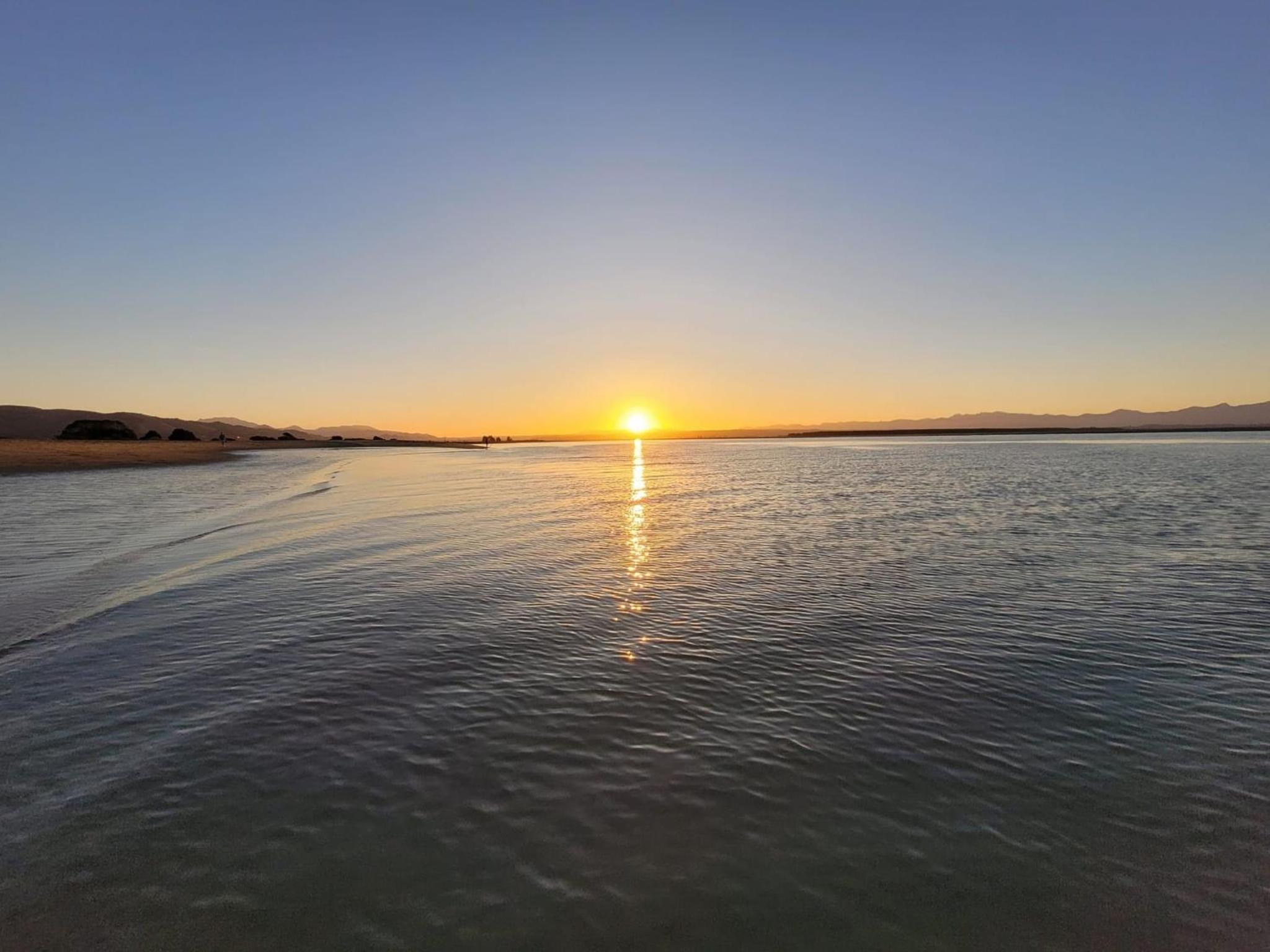 Tāhuna Beach Holiday Park