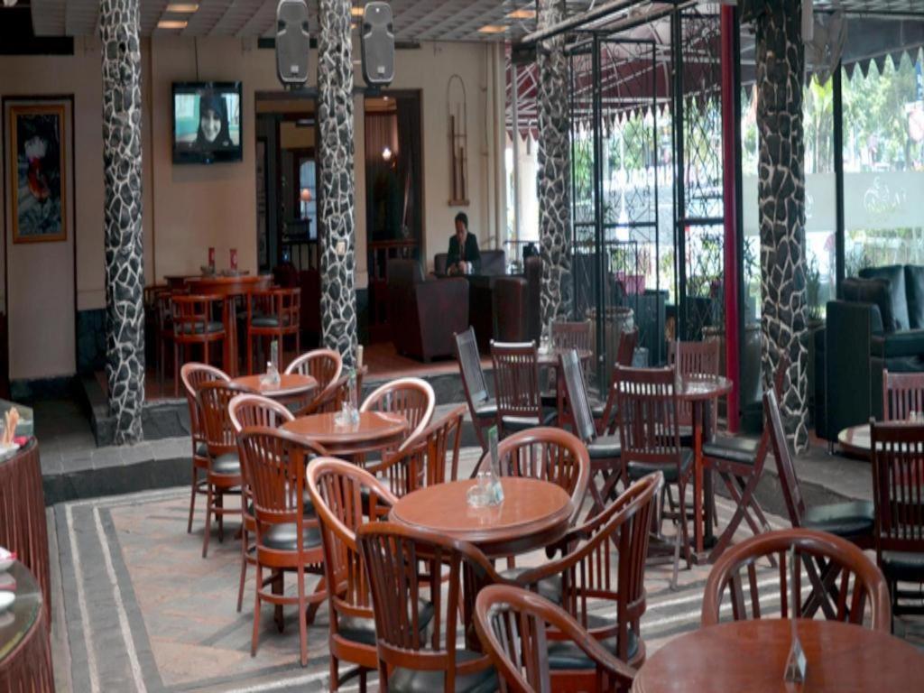 Sawunggaling Hotel