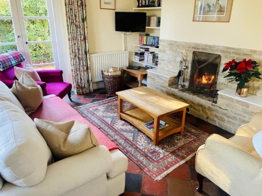 Beautiful Character Cottage in the Country