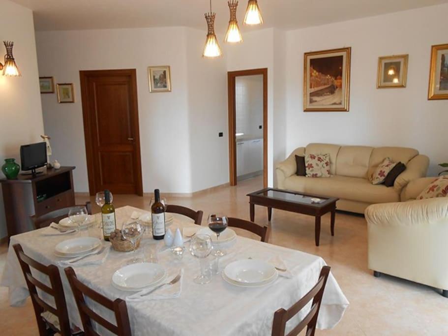 Villa Querceto with private pool view 3