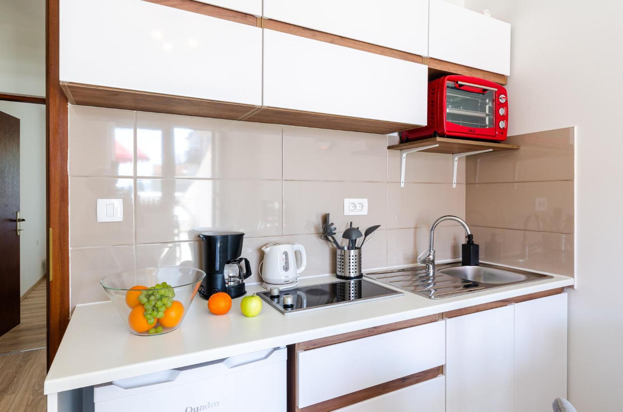 BARBETA D en Dramalj — kitchen