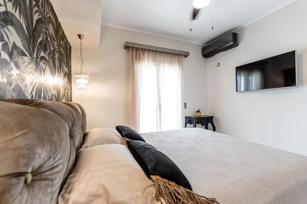 Mythodea Luxury Villa Ι Sunset Horizon & Jacuzzi