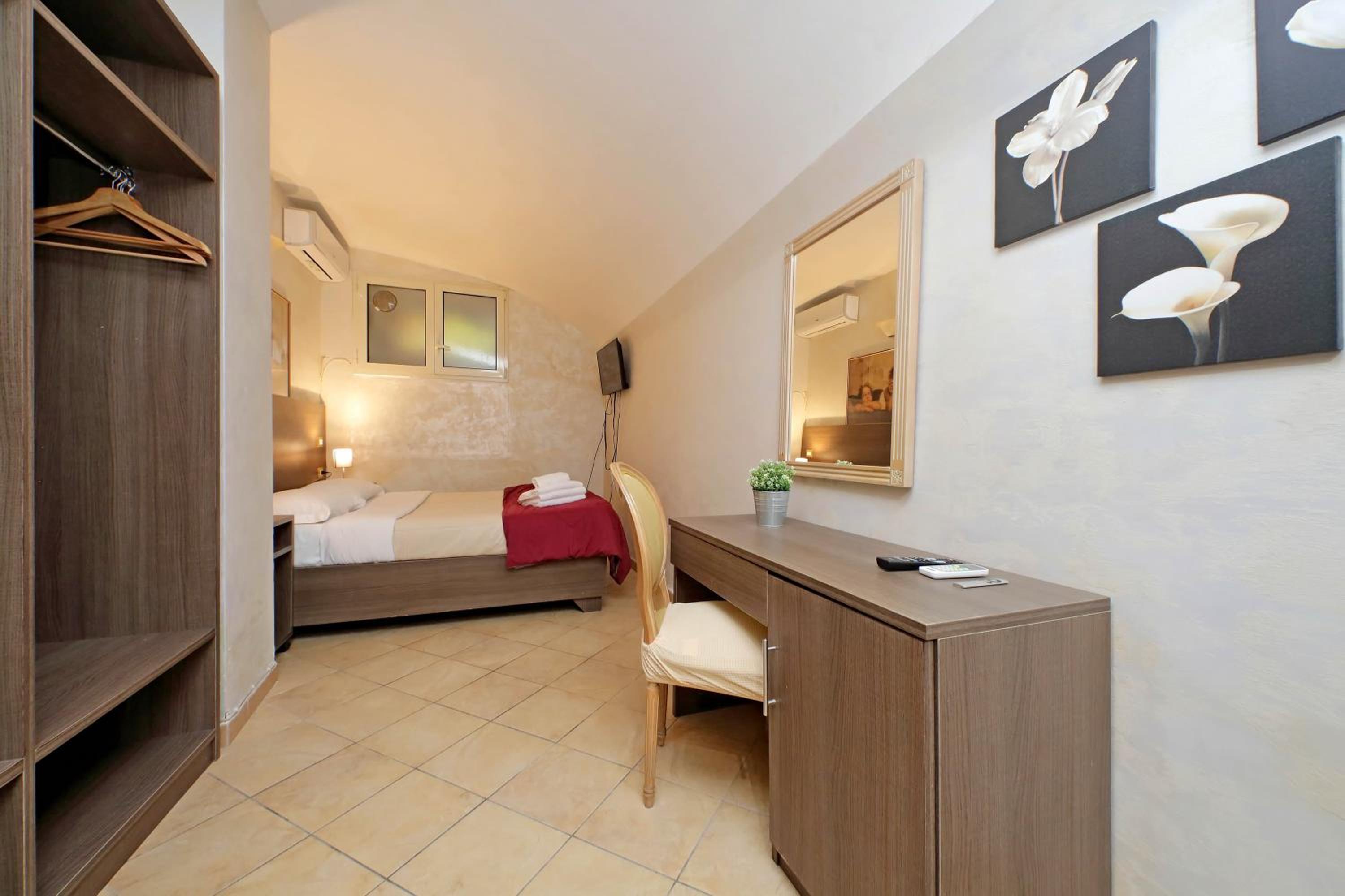 Gallery Home