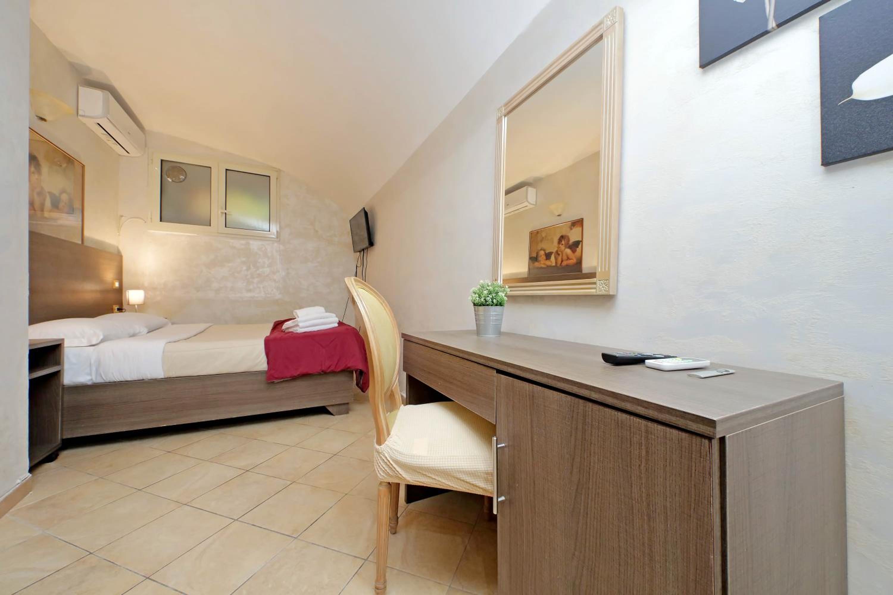 Gallery Home
