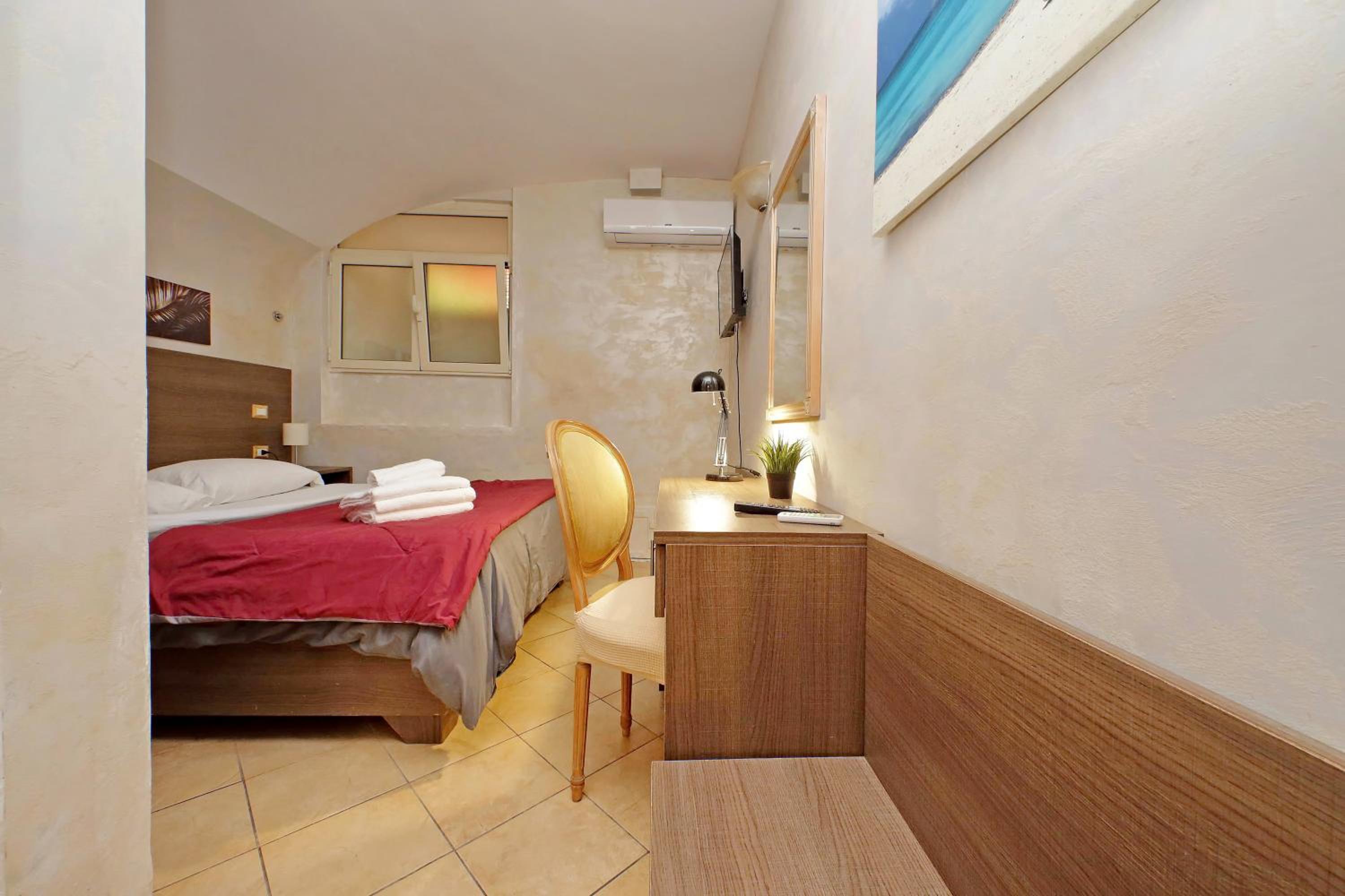 Gallery Home