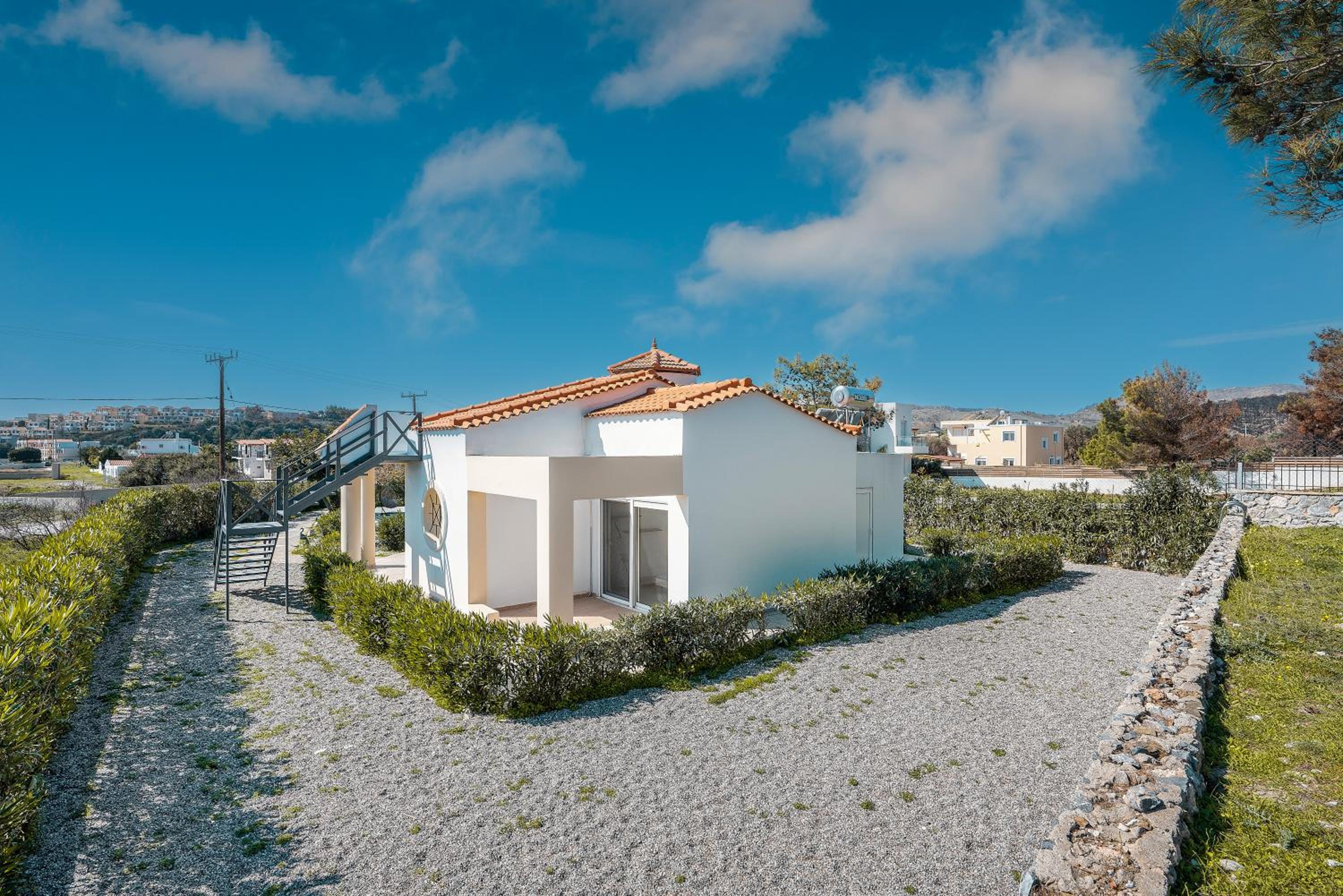 Lazarus Villa Glistra