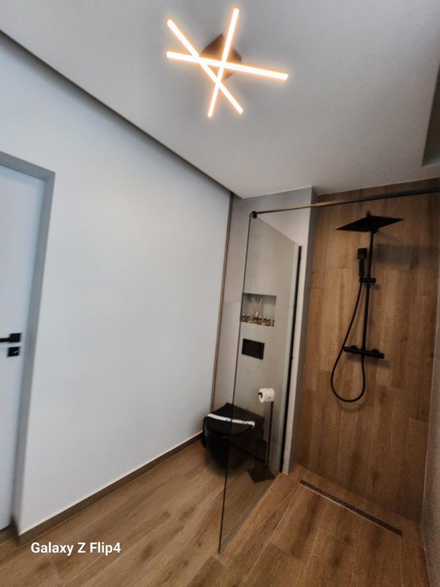 IMPERIAL STUDIO