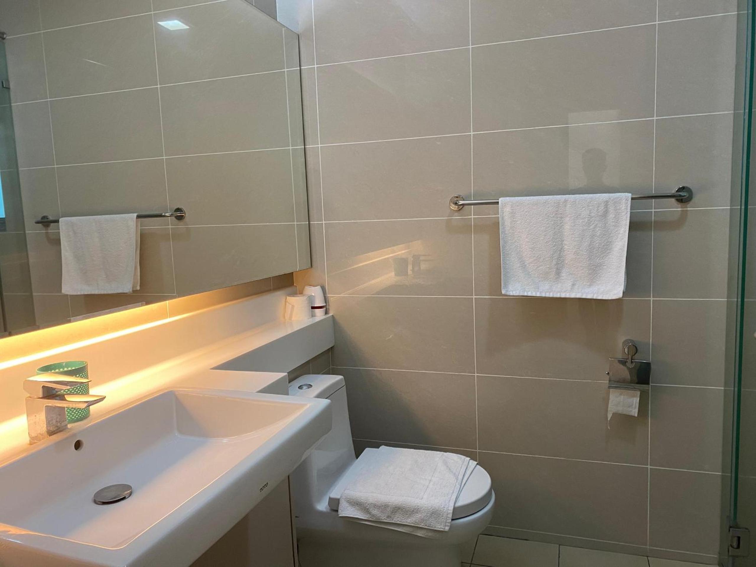 Nice three bedroom at suasana