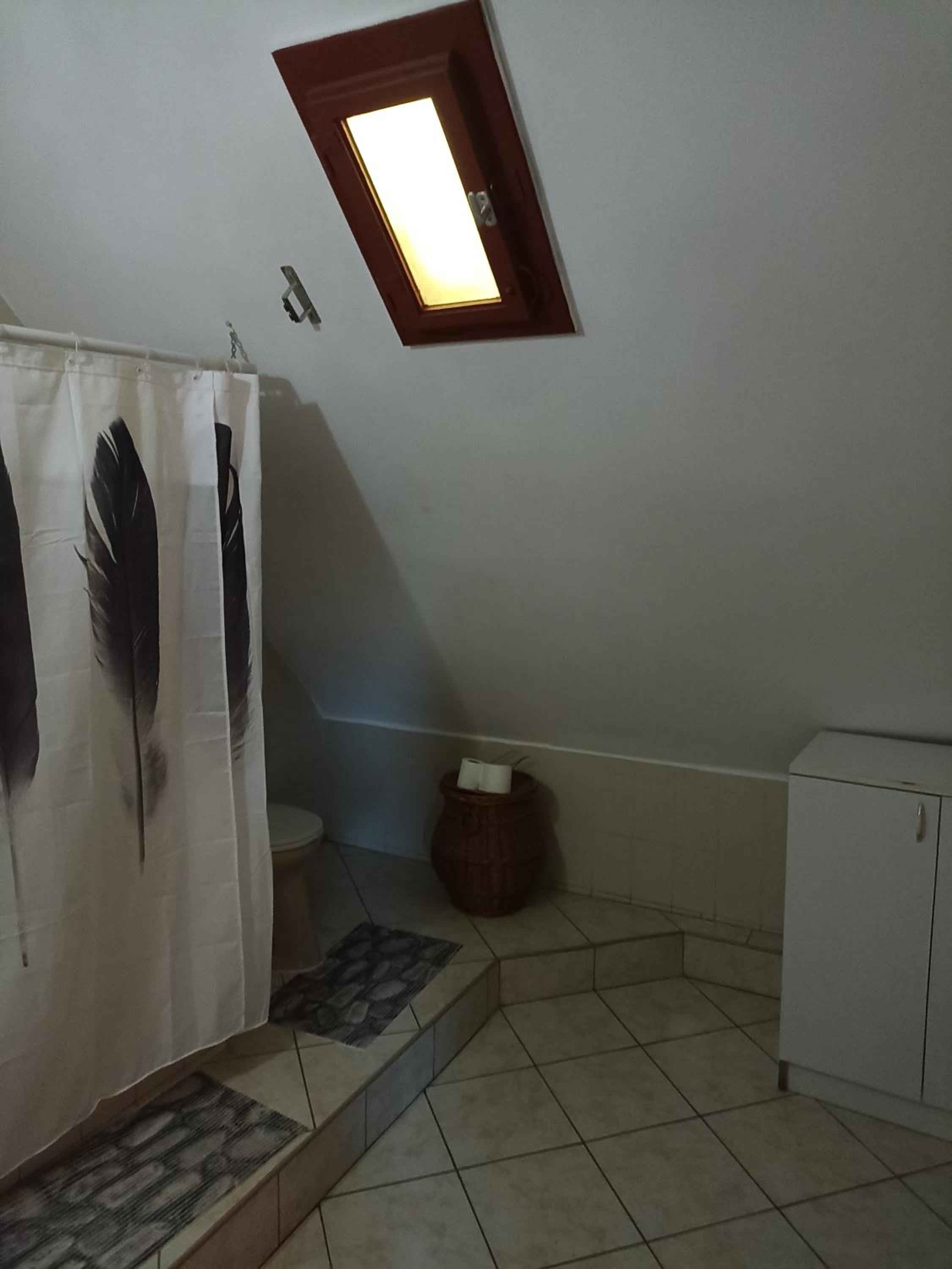 Photo 32