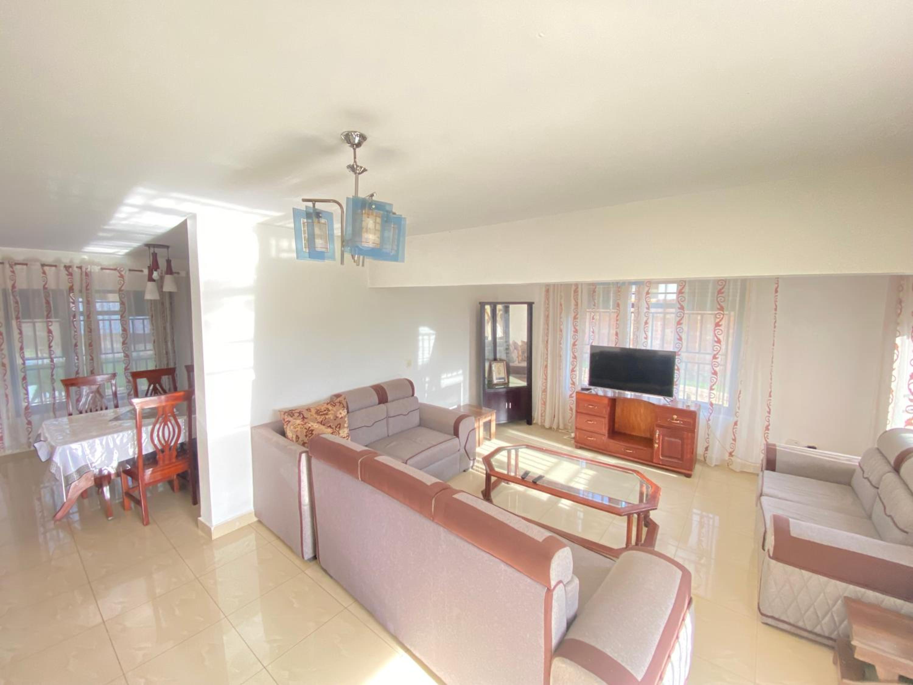 Spacious private and comfy room in Kimihurura view 2