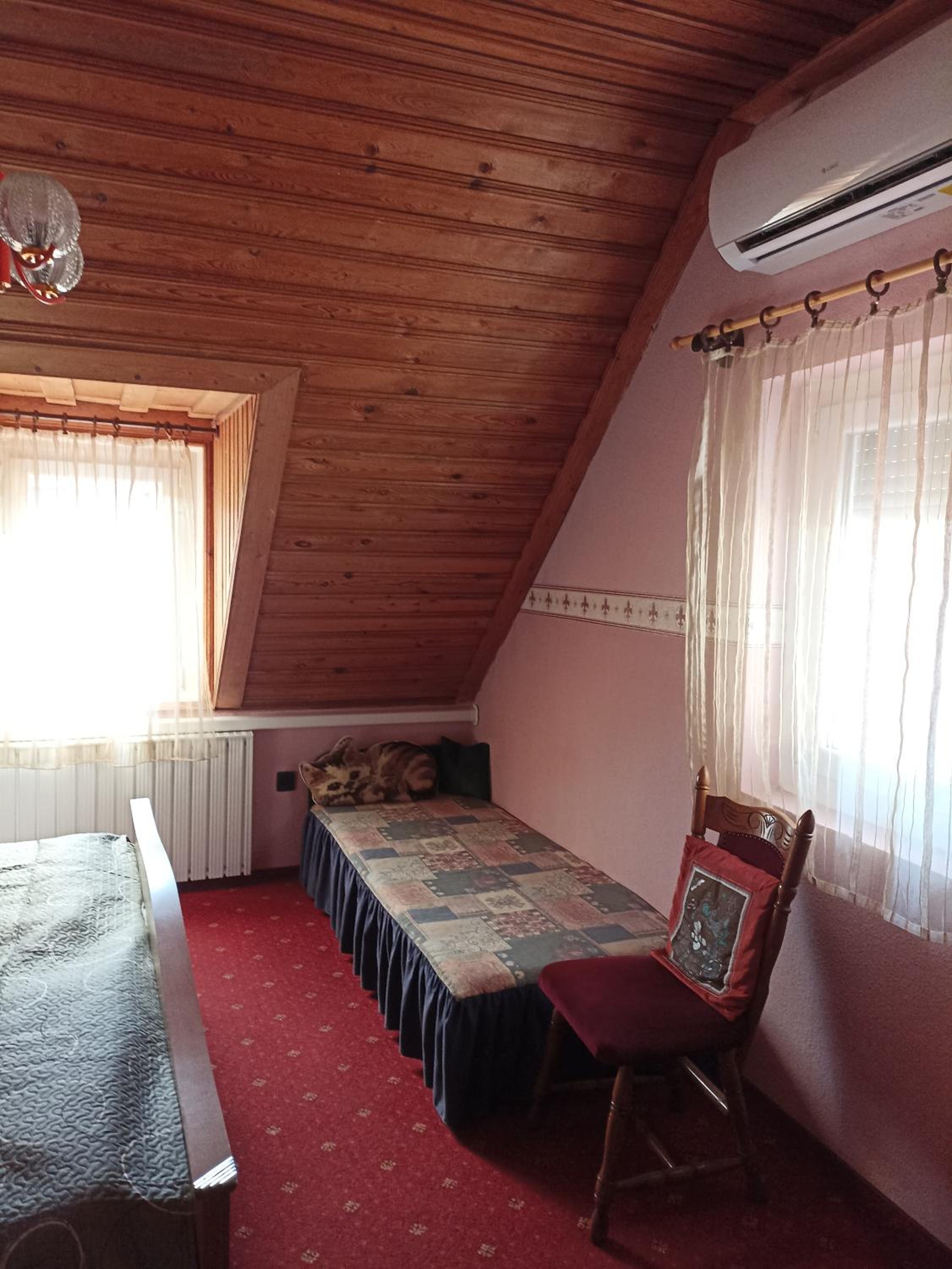 Photo 36