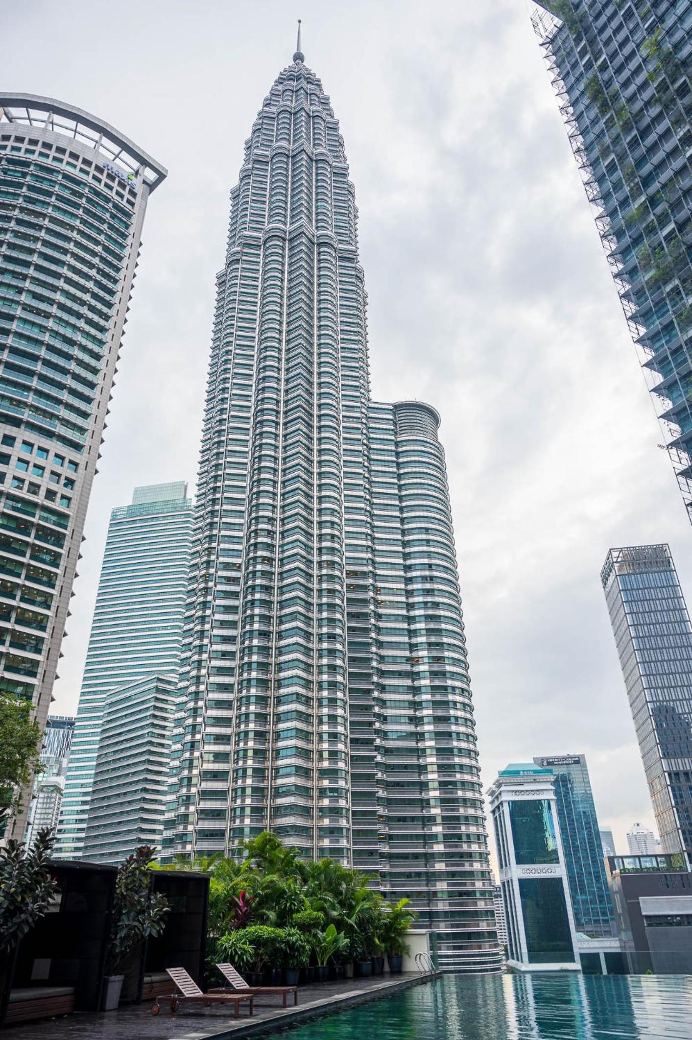 1 min to KLCC Twin Tower