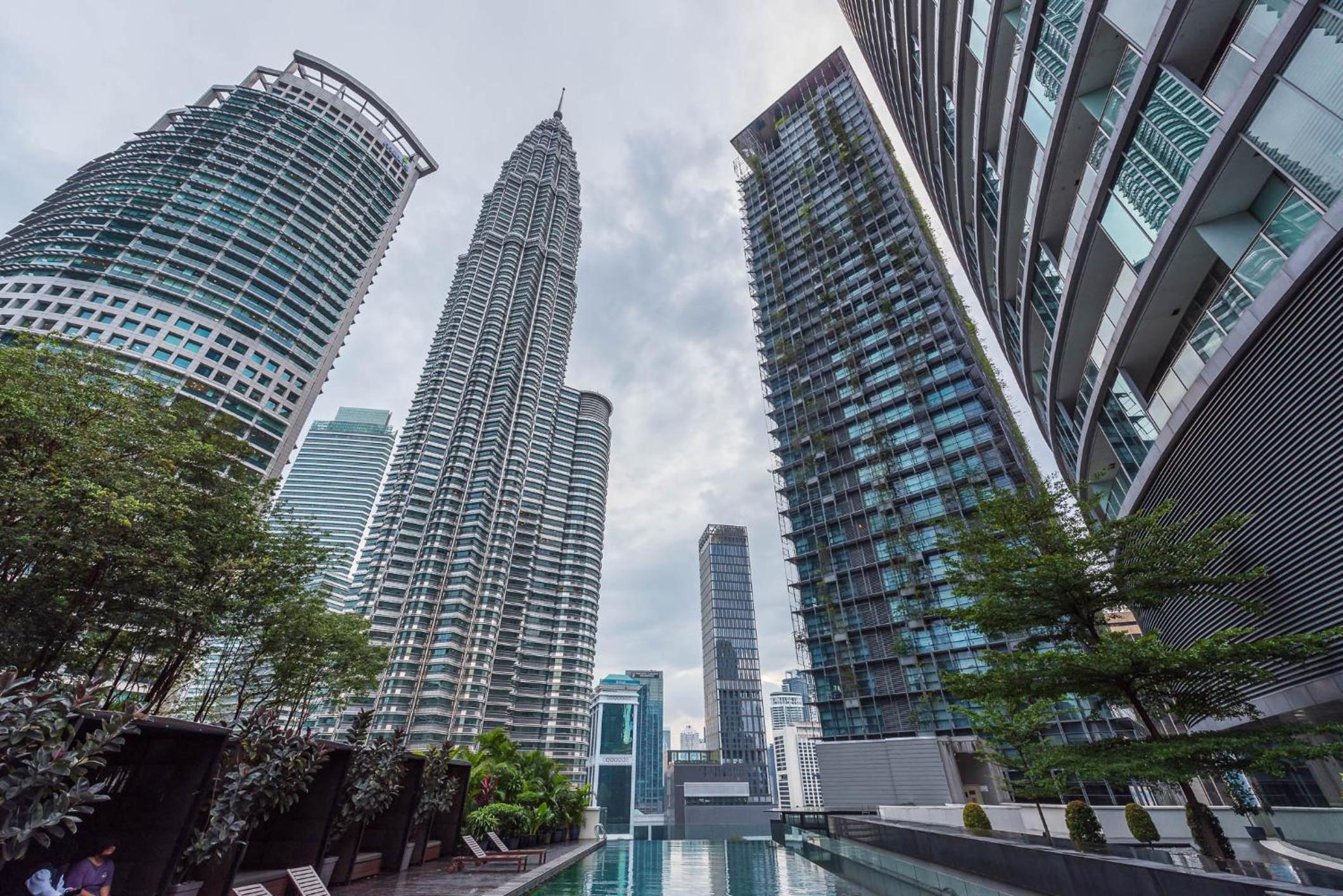 1 min to KLCC Twin Tower