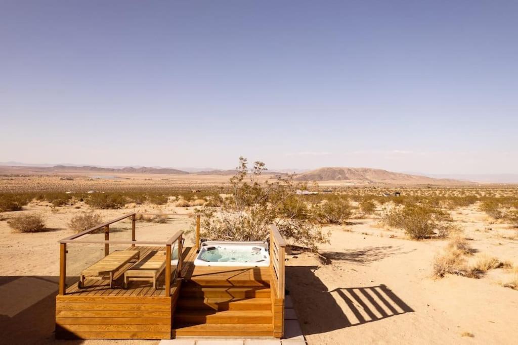 Joshua Tree Luxury Home With Hot Tub & views view 5