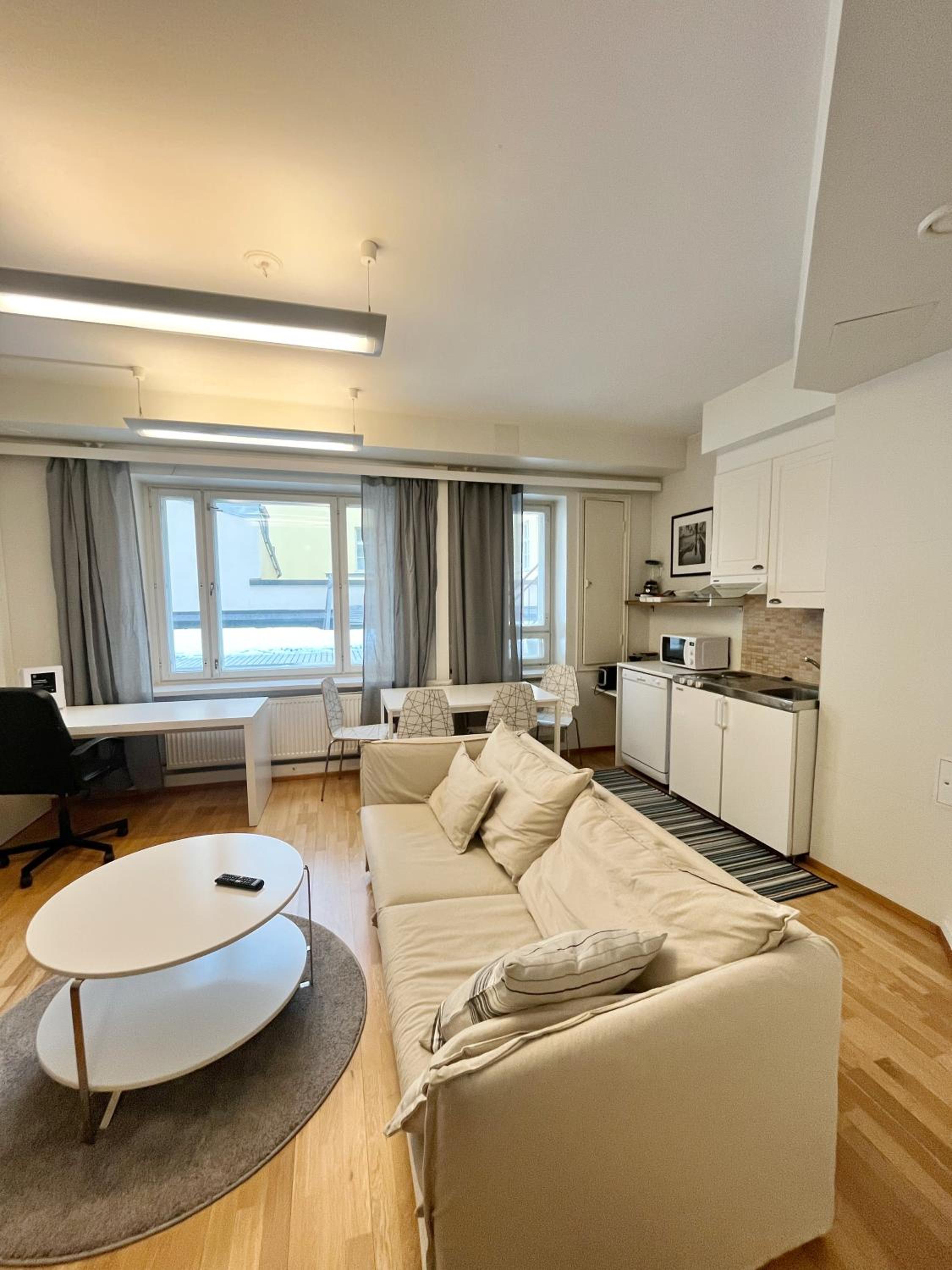 Kotimaailma Aparthotel Kamppi - 1BR for 3 persons 26 view 2