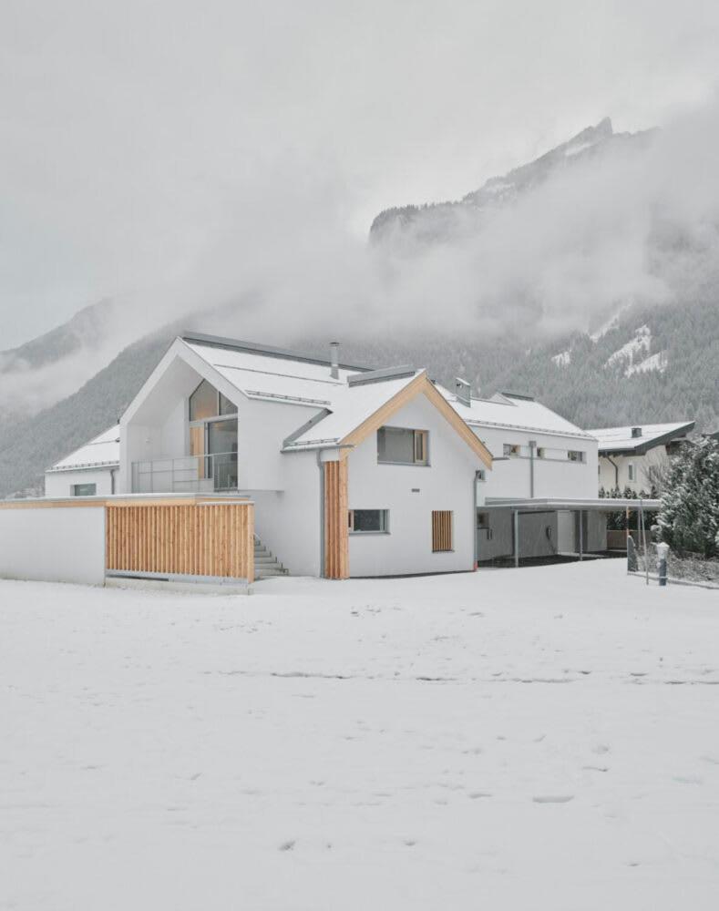 TIROLER TRIS modern villa 10 beds