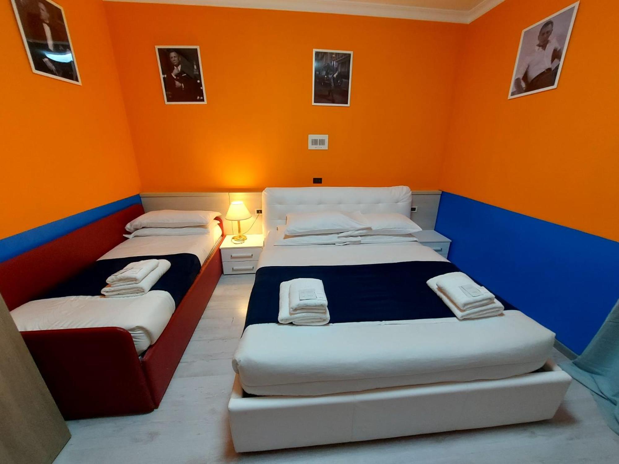 Hotel Positano en Rome — hotel room