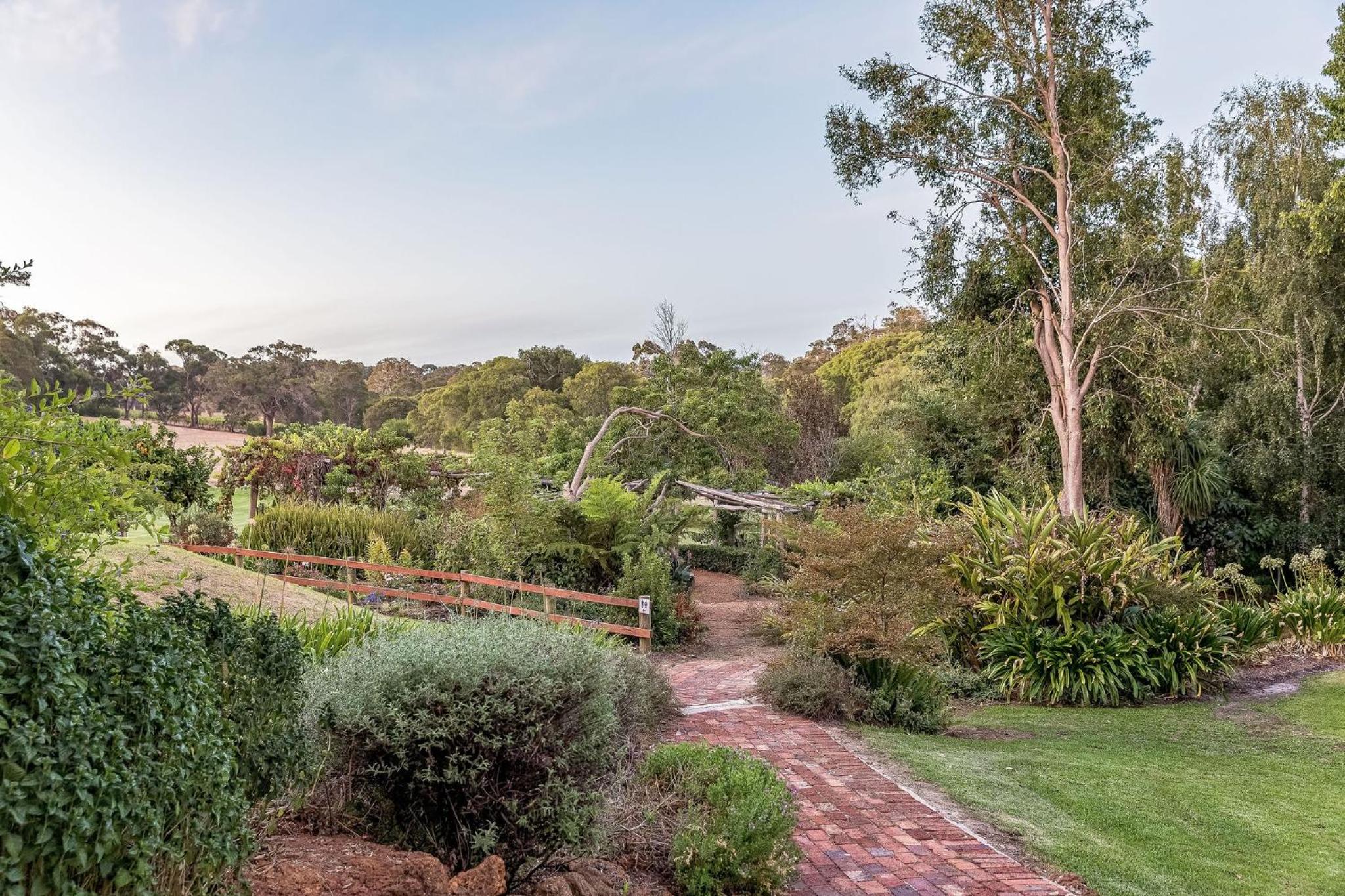 Villa 16 @ Rivendell Winery Estate - Yallingup