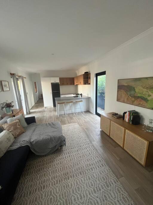 Glass Street Retreat