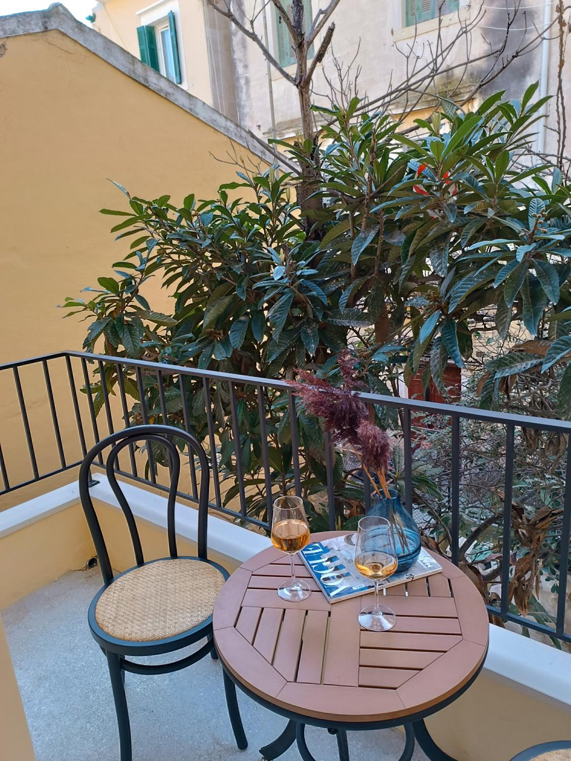 MUSES LUXURY SUITES