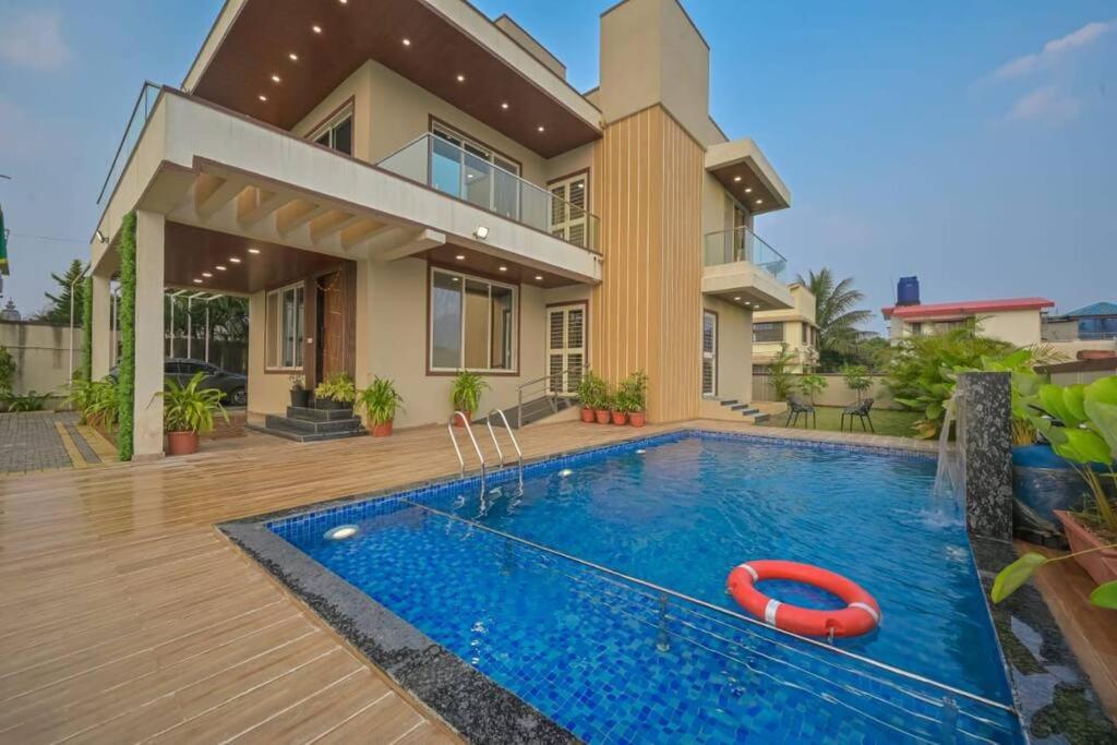 Redhomex Saviour Villa view 3