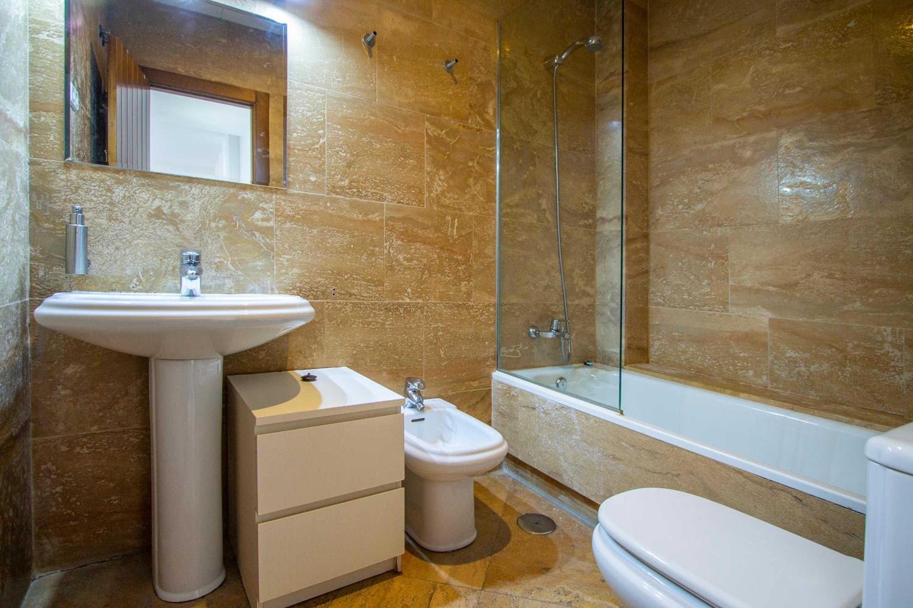 Apartamentos Villablino Arturo Soria