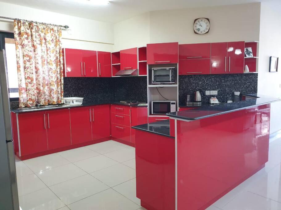 Heaven Heights - Fully Furnished Air Con Apartment photo 4