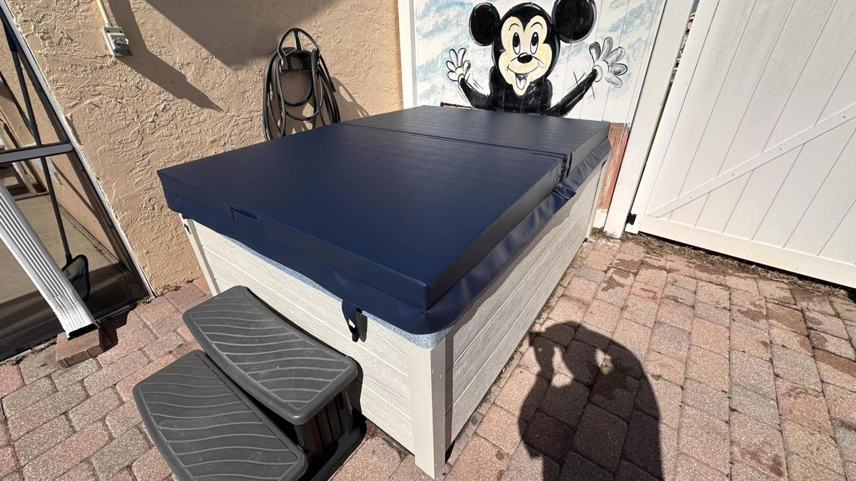 5 star on other sites See why Golf games pool hot tub 4m Disney sun deck Free Snacks