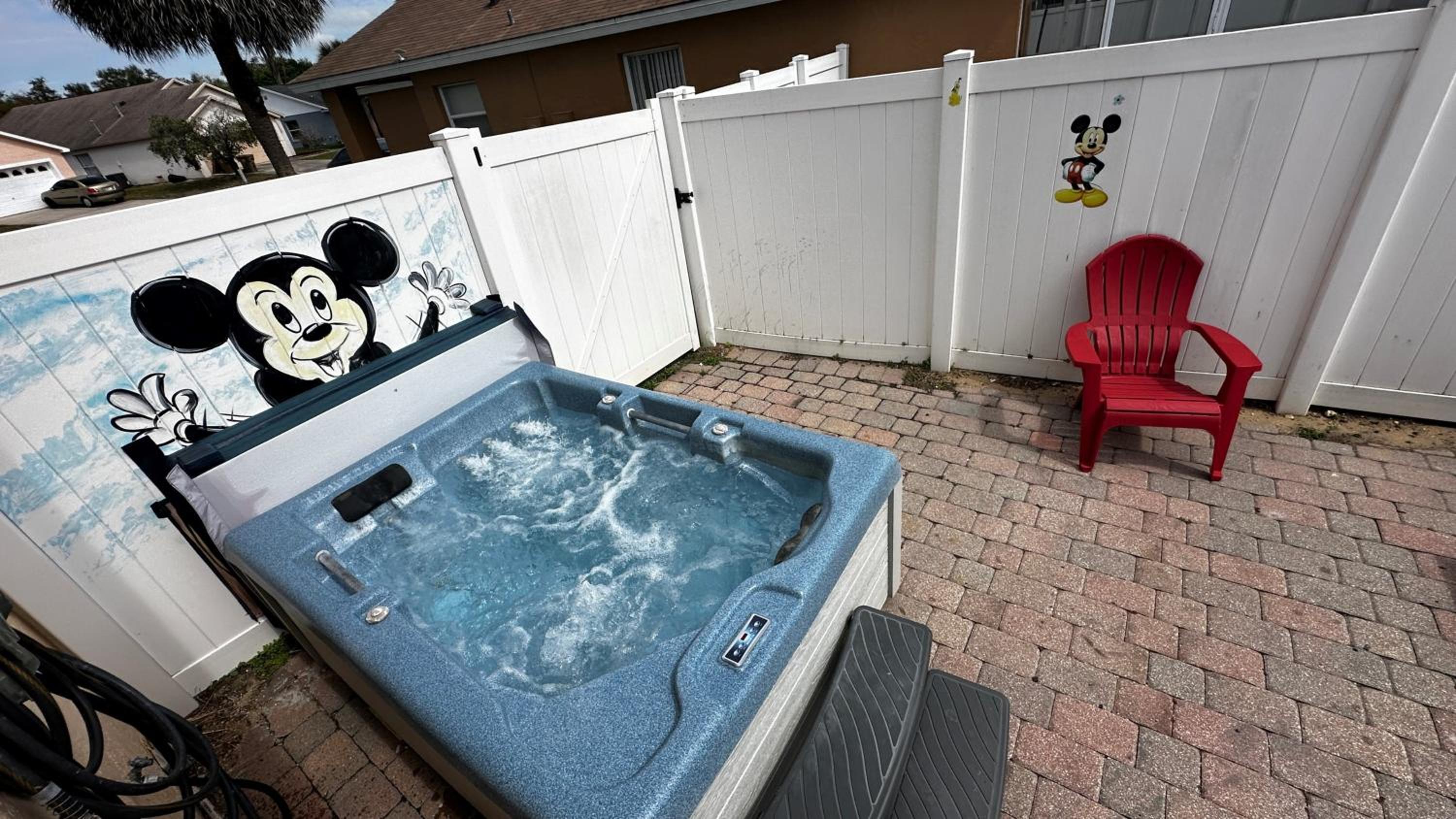 5 star on other sites See why Golf games pool hot tub 4m Disney sun deck Free Snacks