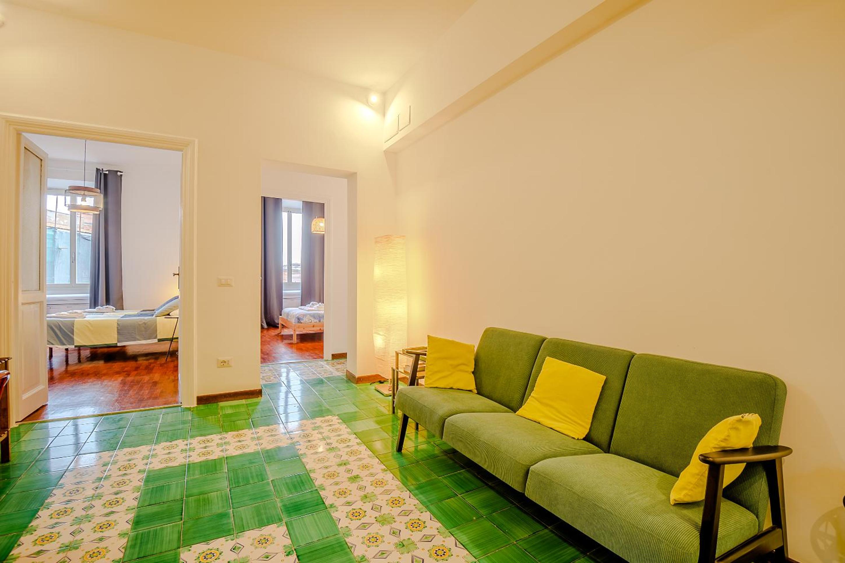 Candia Cento Apartment Vatican Museums