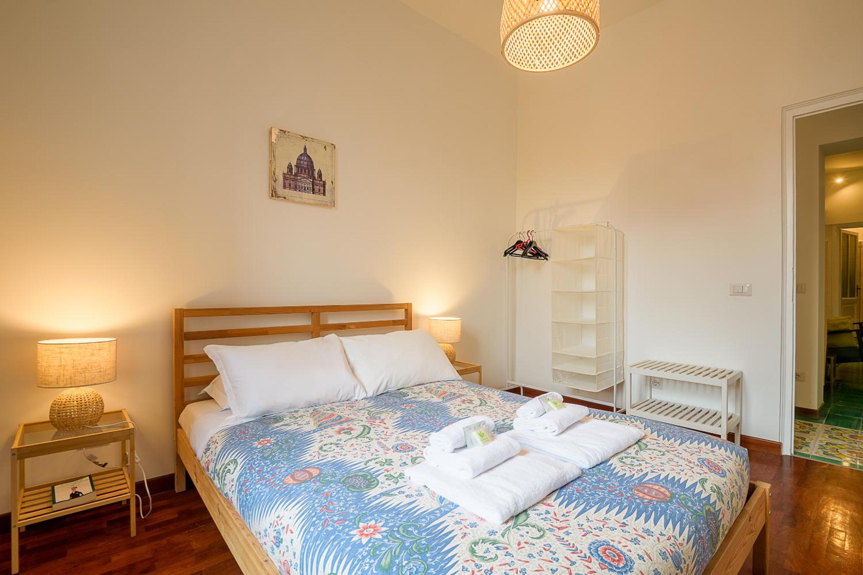 Candia Cento Apartment Vatican Museums