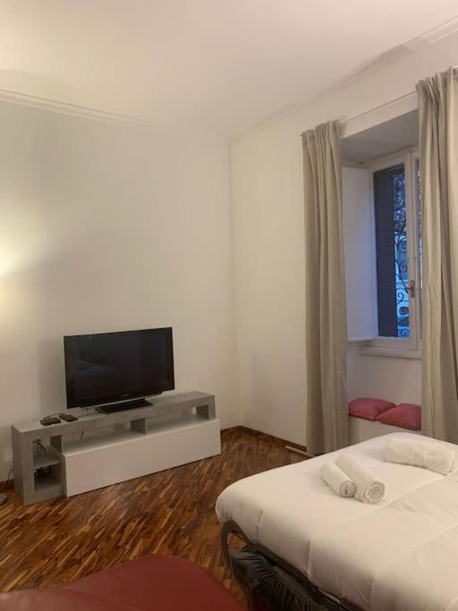 Spacious and cozy apartment in Piazza Verbano