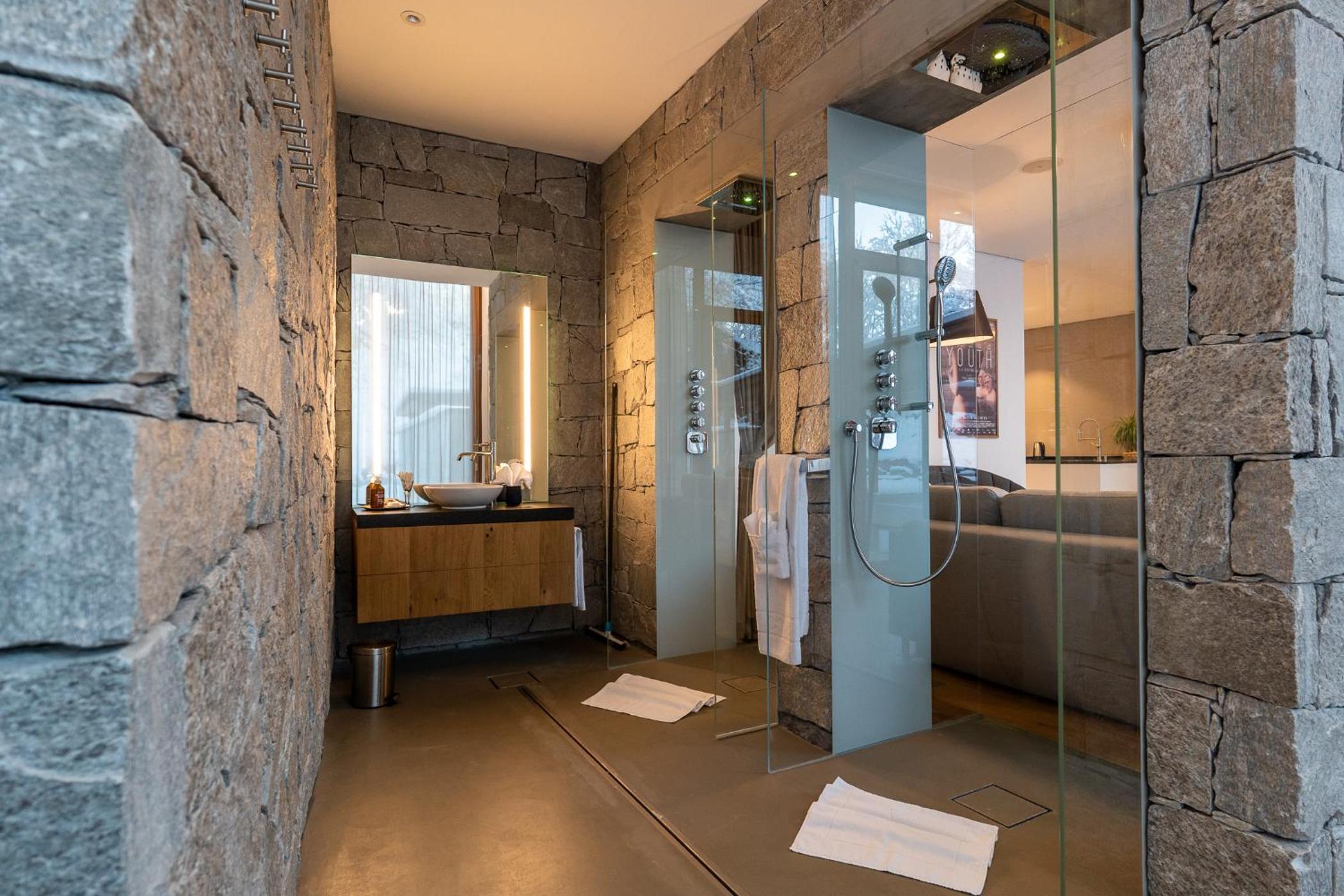 Luxus-Mountain-Suite Rocca Bella mit Dampfbad & saisonalem Aussen-Pool