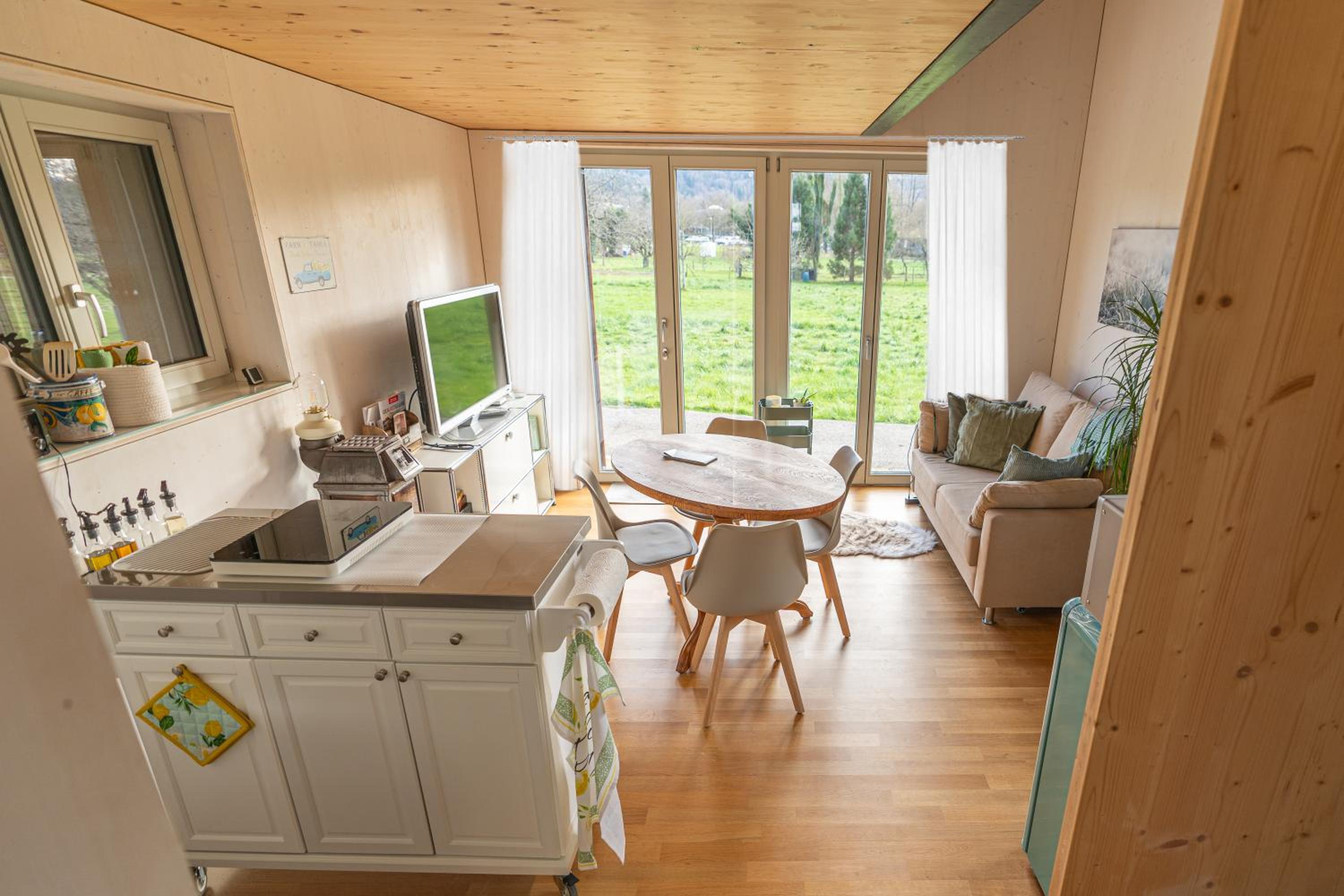 Tiny House Chez Claudine - Relaxen, Workspace, Nähe Thermen, Netflix, free Parking & Wifi