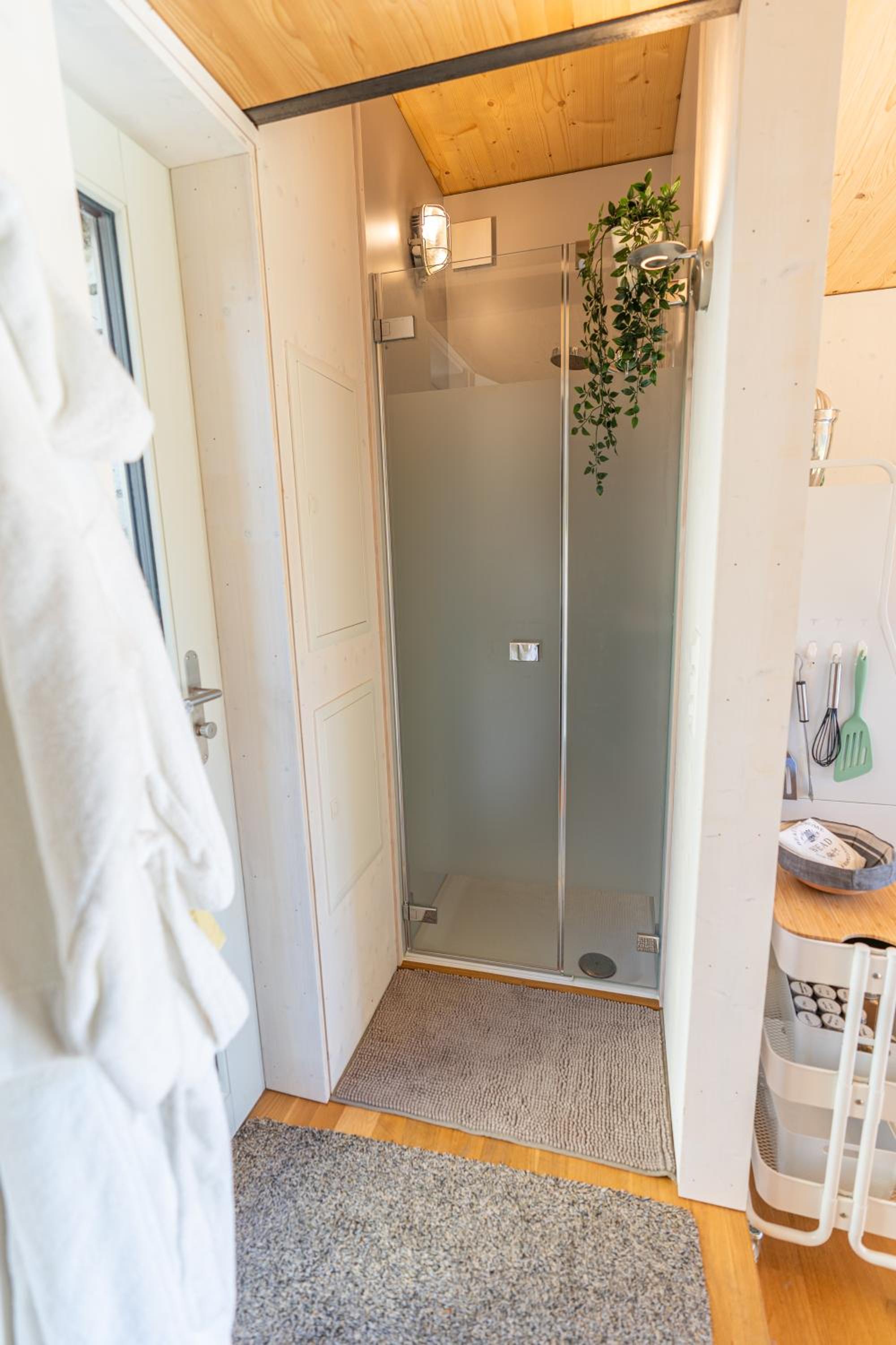 Tiny House Chez Claudine - Relaxen, Workspace, Nähe Thermen, Netflix, free Parking & Wifi