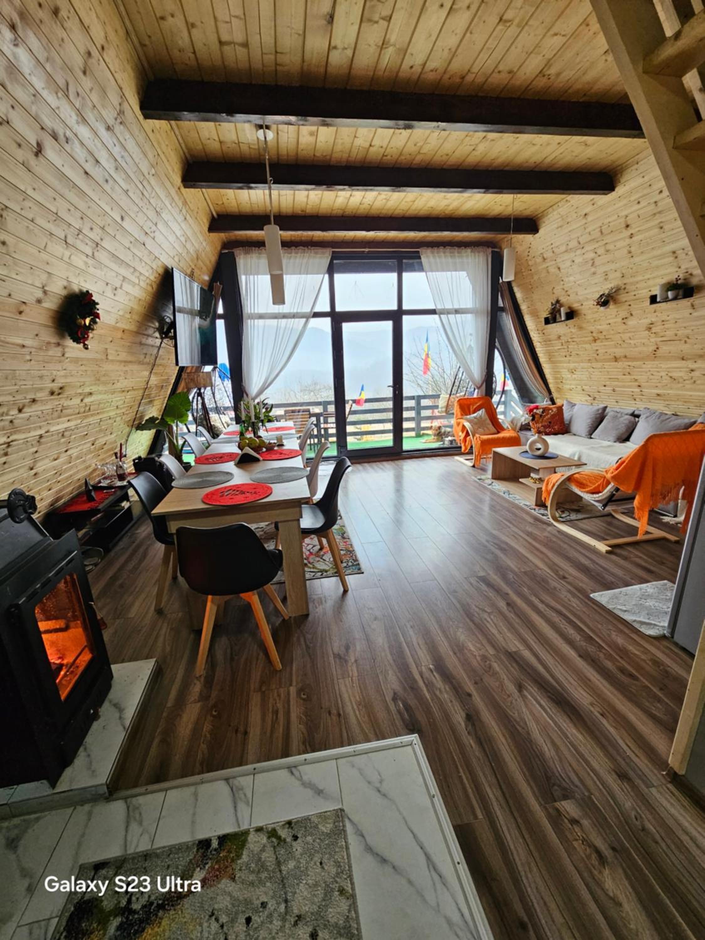 Cabana Apuseni Forest