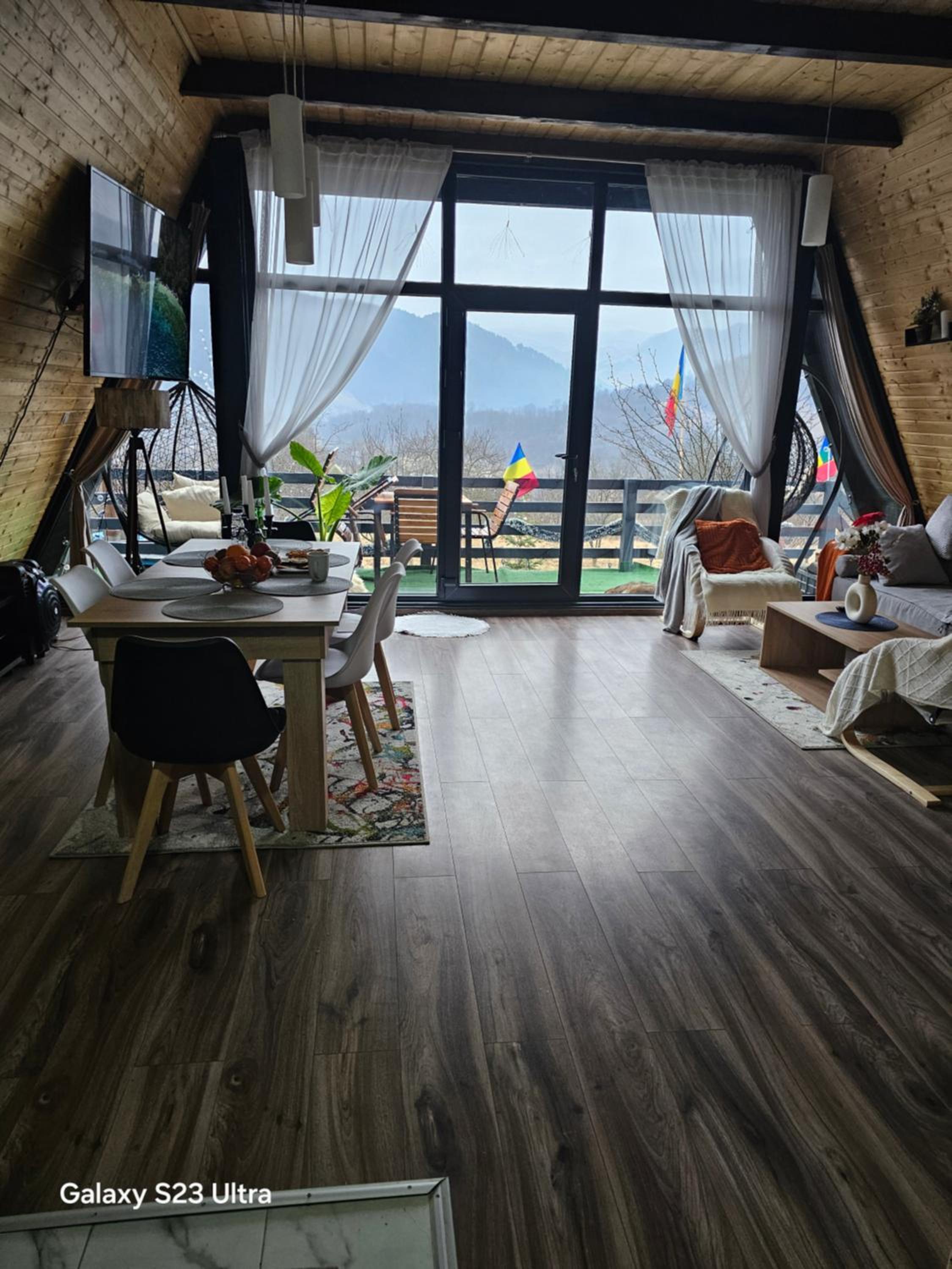 Cabana Apuseni Forest