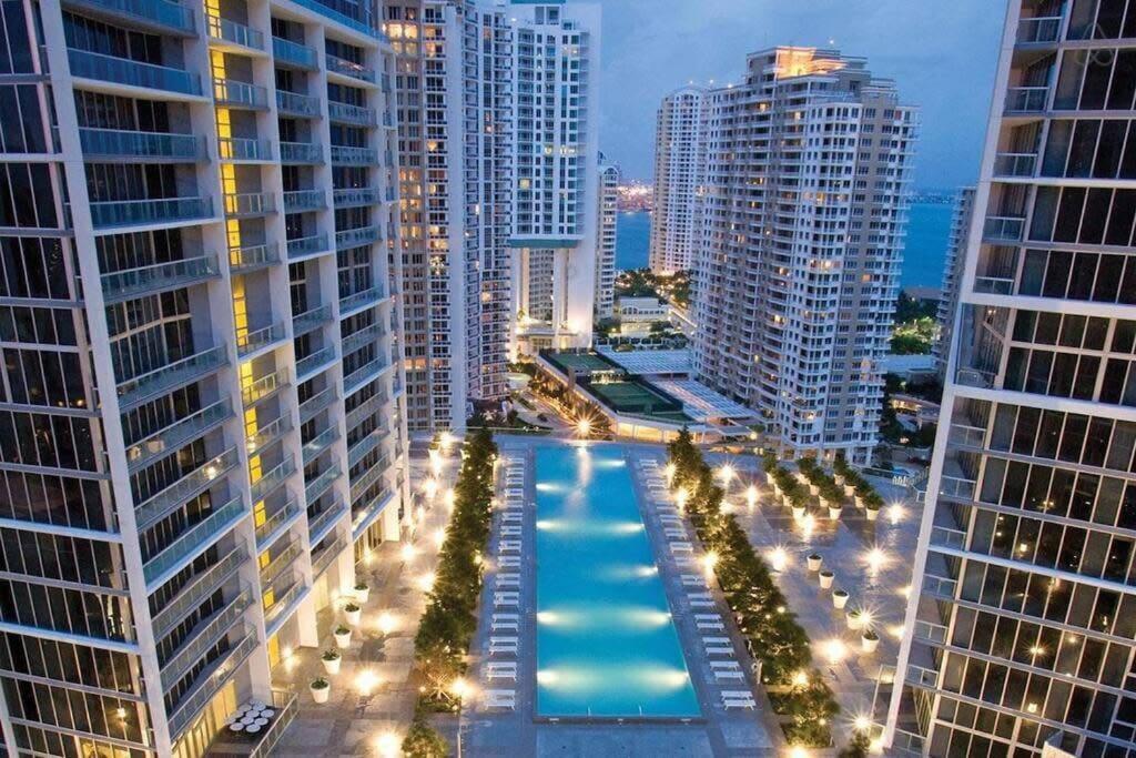 Icon Brickell, W Hotel - 2BR, Prime Location, Pool - Miami