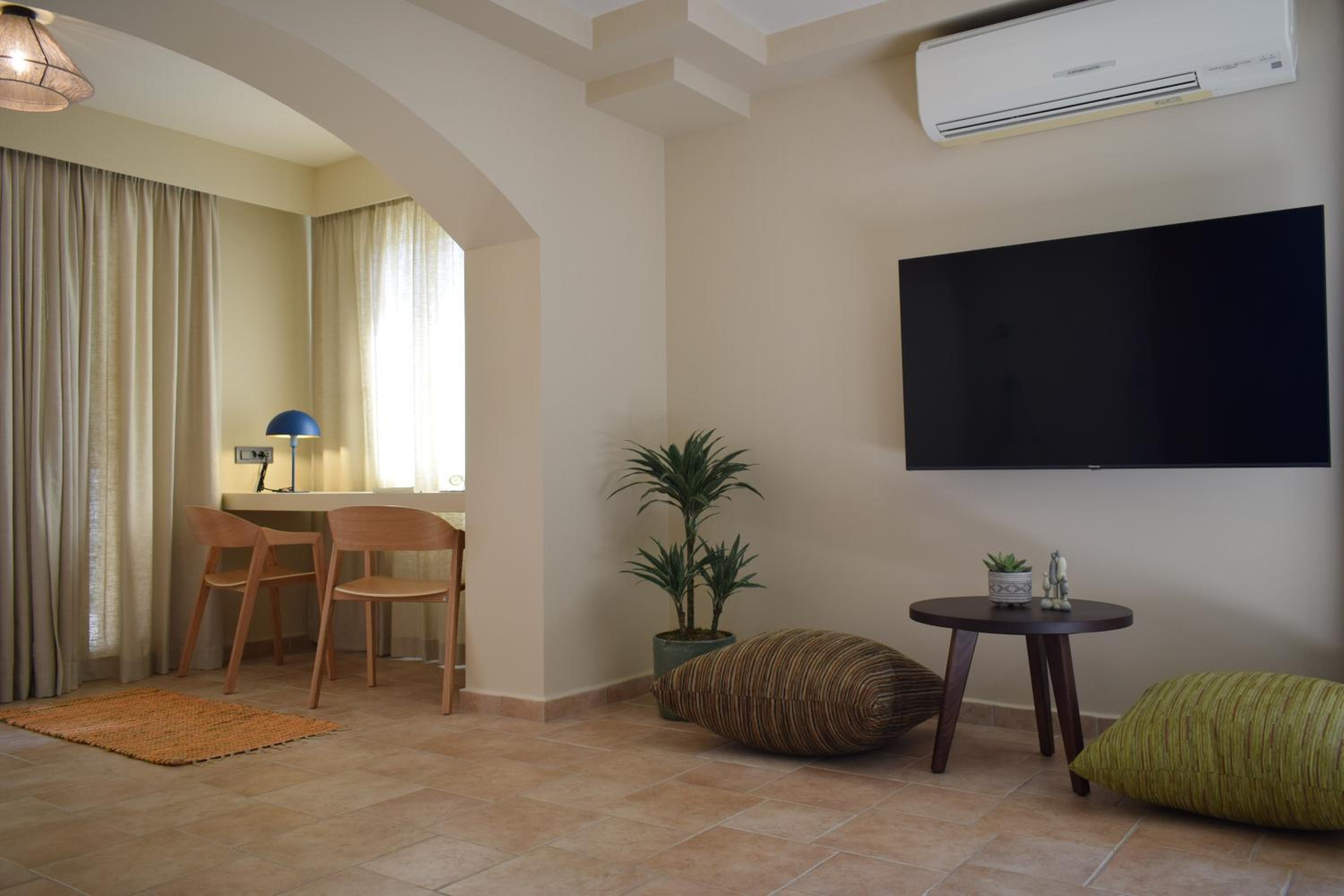 Apeiron Villas - Olive Forest Apartment
