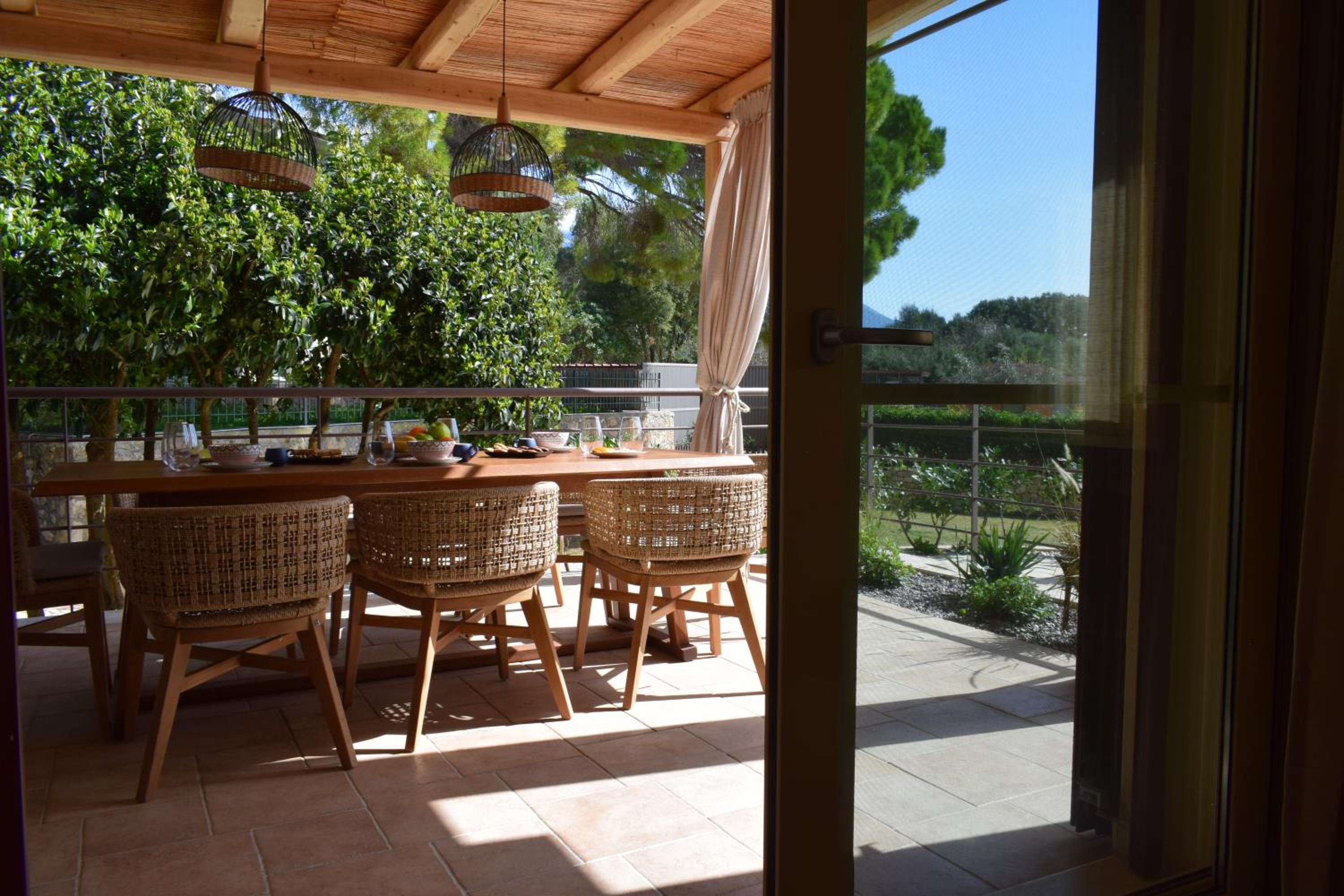 Apeiron Villas - Olive Forest Apartment