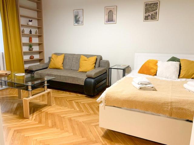 Fancy Life Apartment