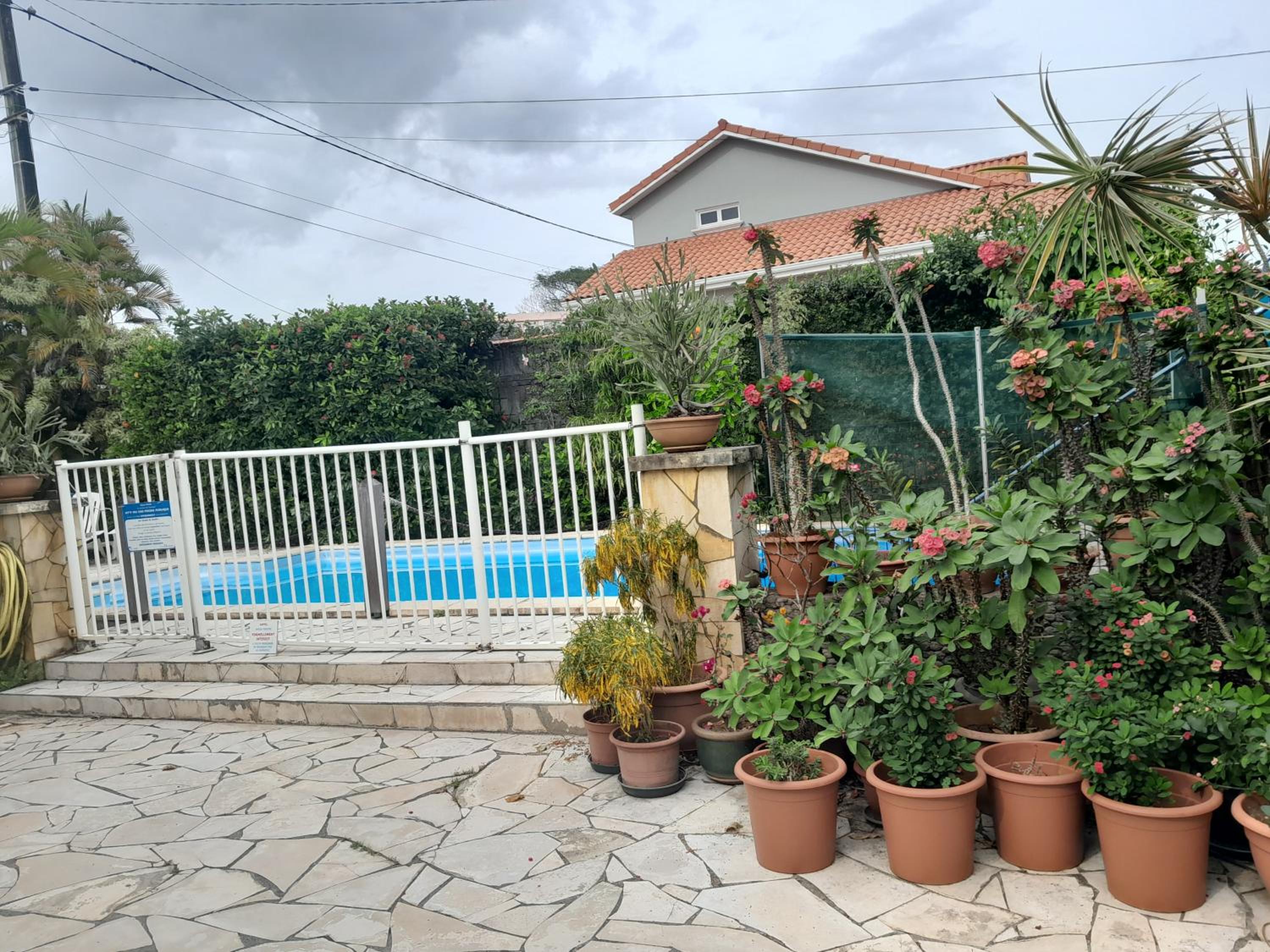 studio rose Karacoli view 5