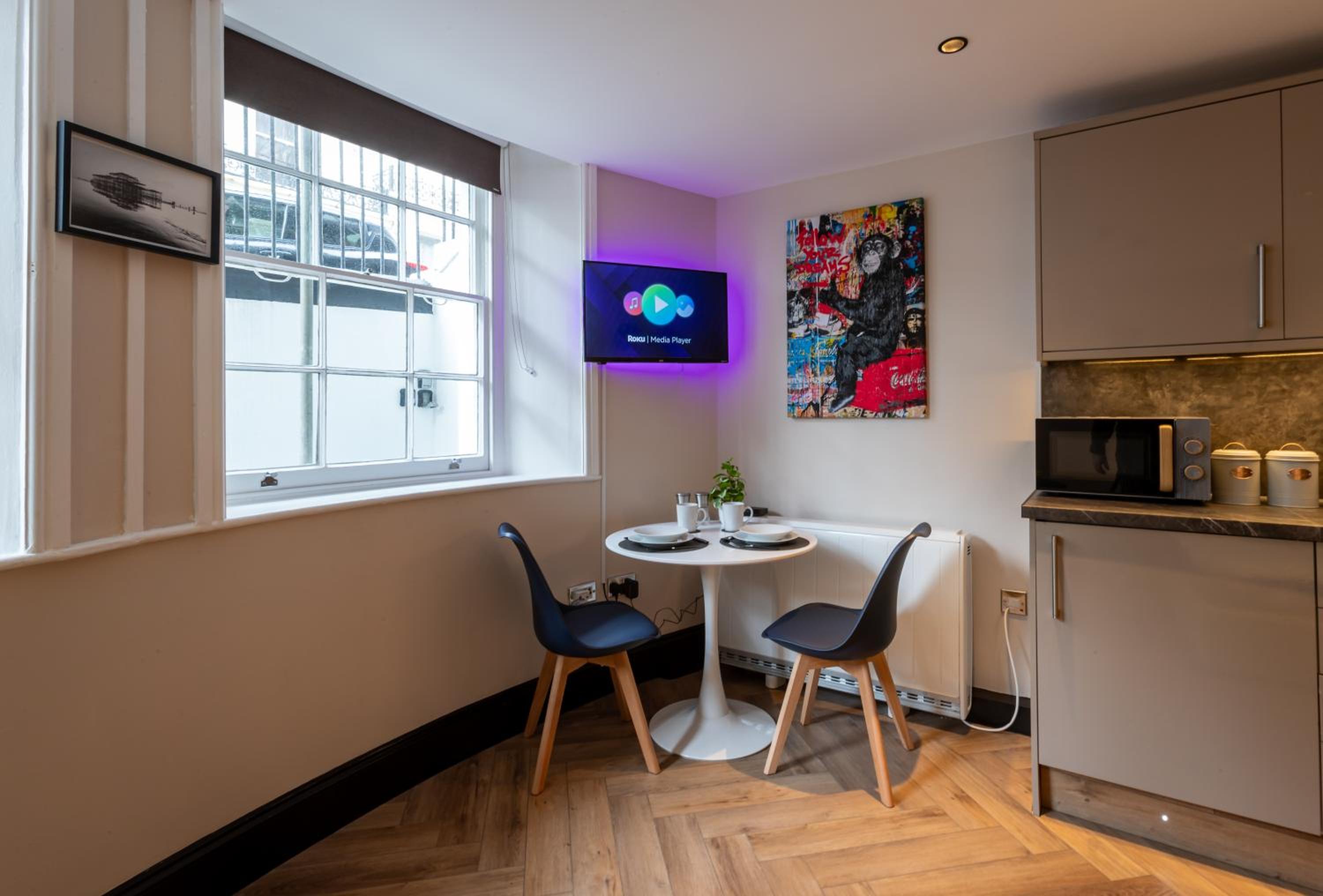 Oasis studio in the Heart of the City view 5