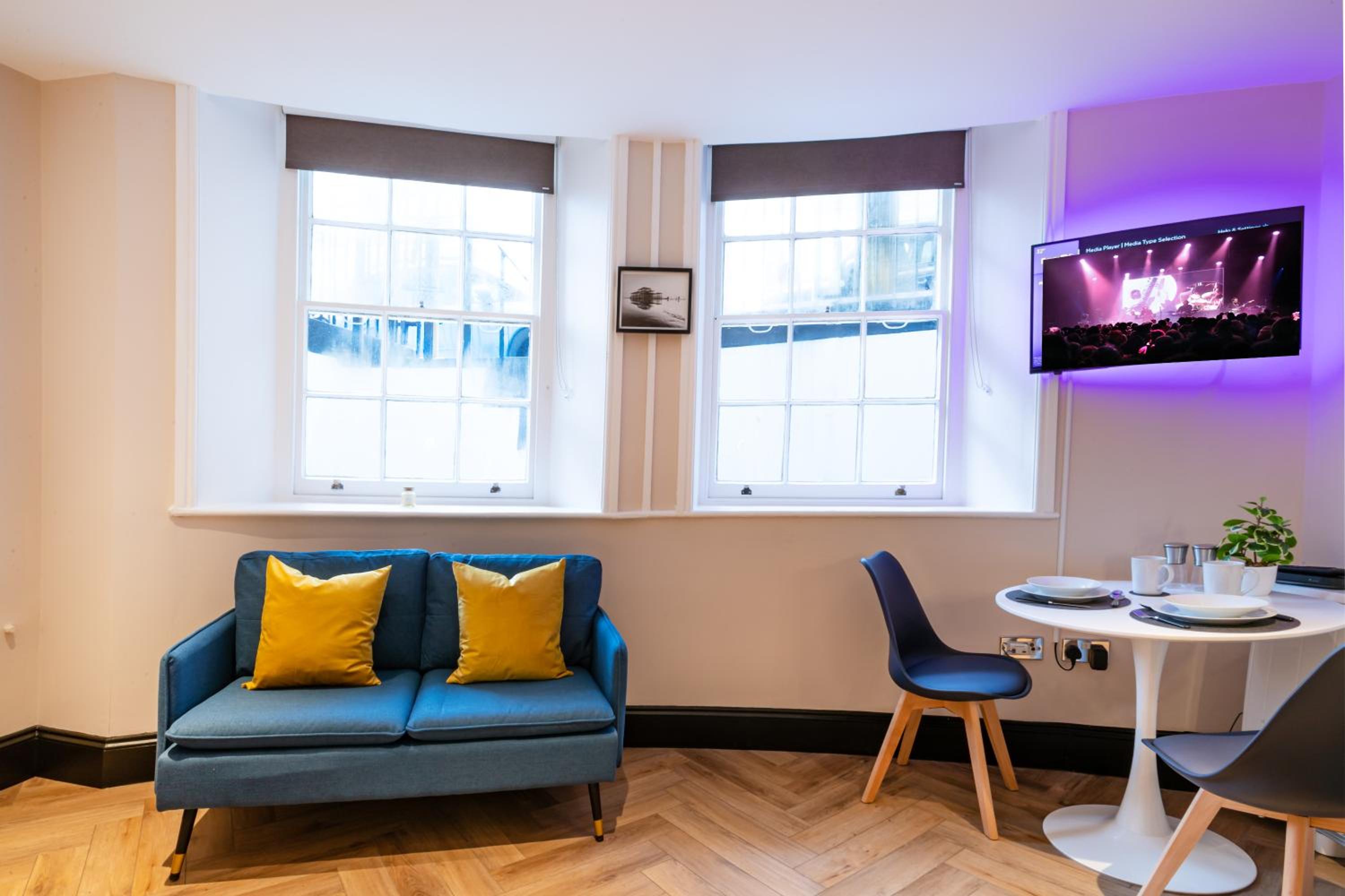 Oasis studio in the Heart of the City view 2