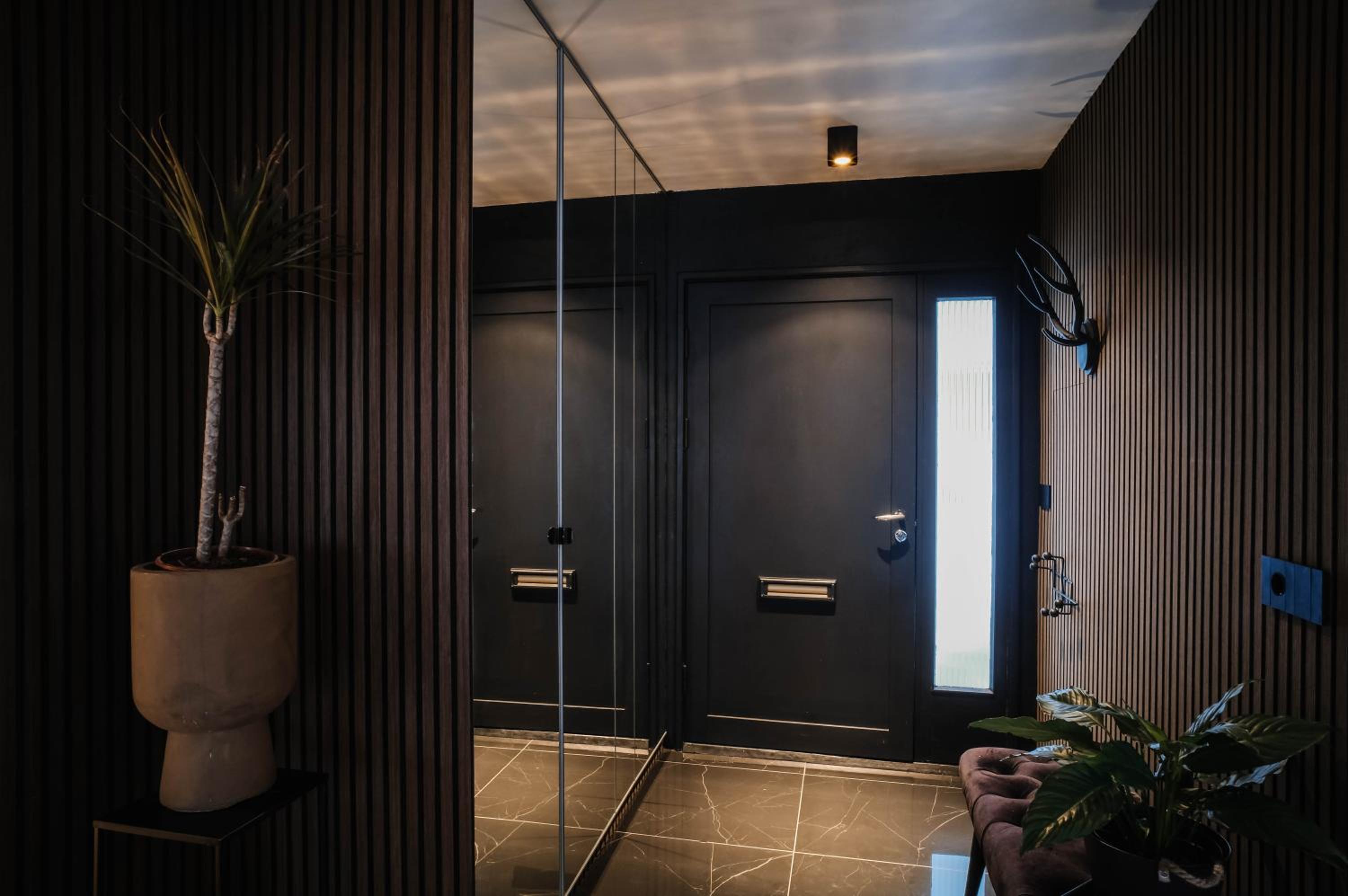 Botnahlid Villa, Mountain and Town views and outdoor Sauna