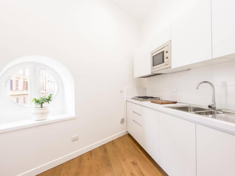 Trastevere Luxury Bright Apartment