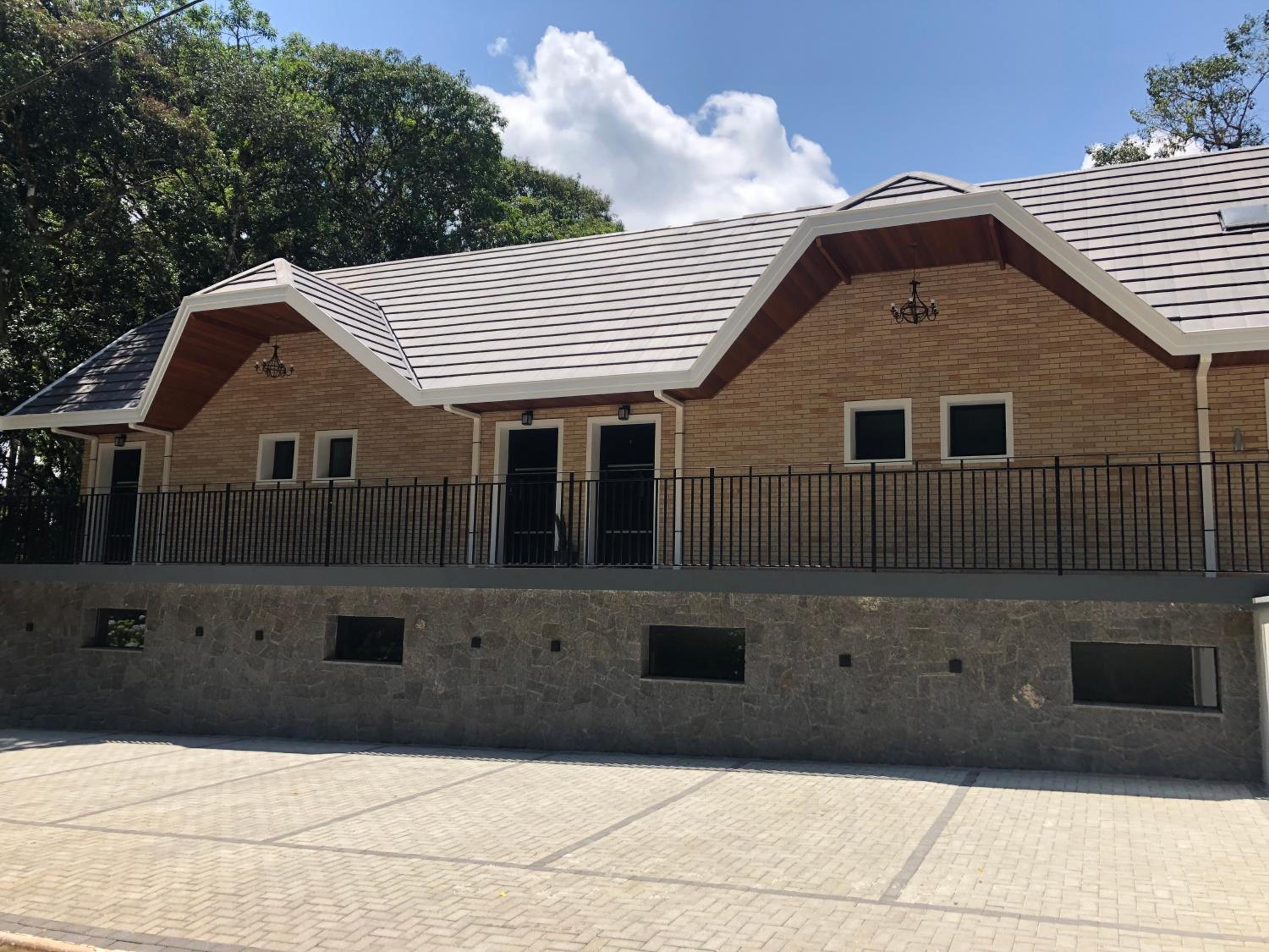 La Floresta Suites