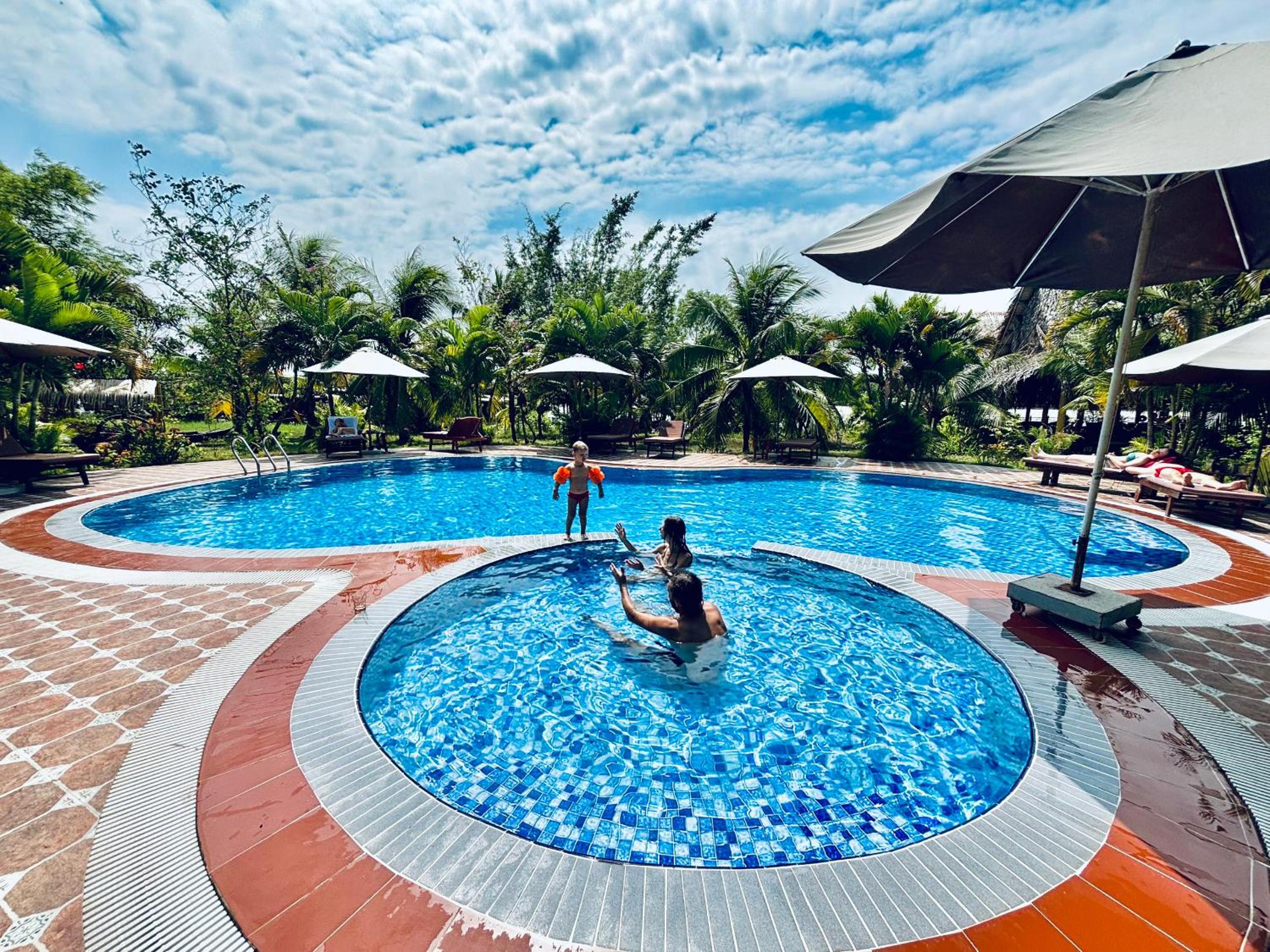 Mango Home Riverside Eco - Resort