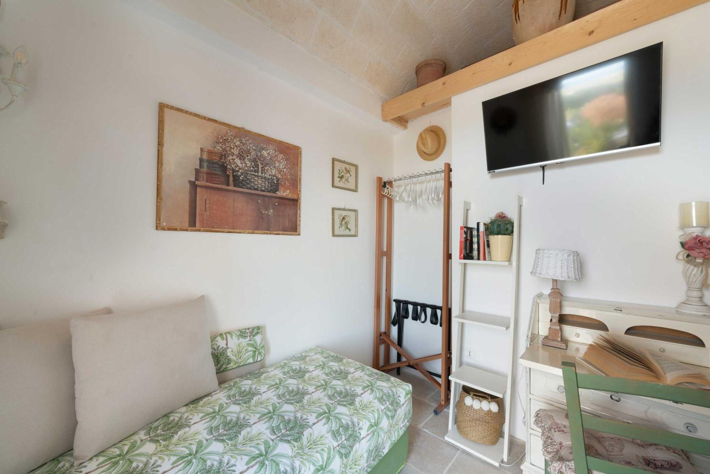 Trullo Bello Sguardo by Perle di Puglia